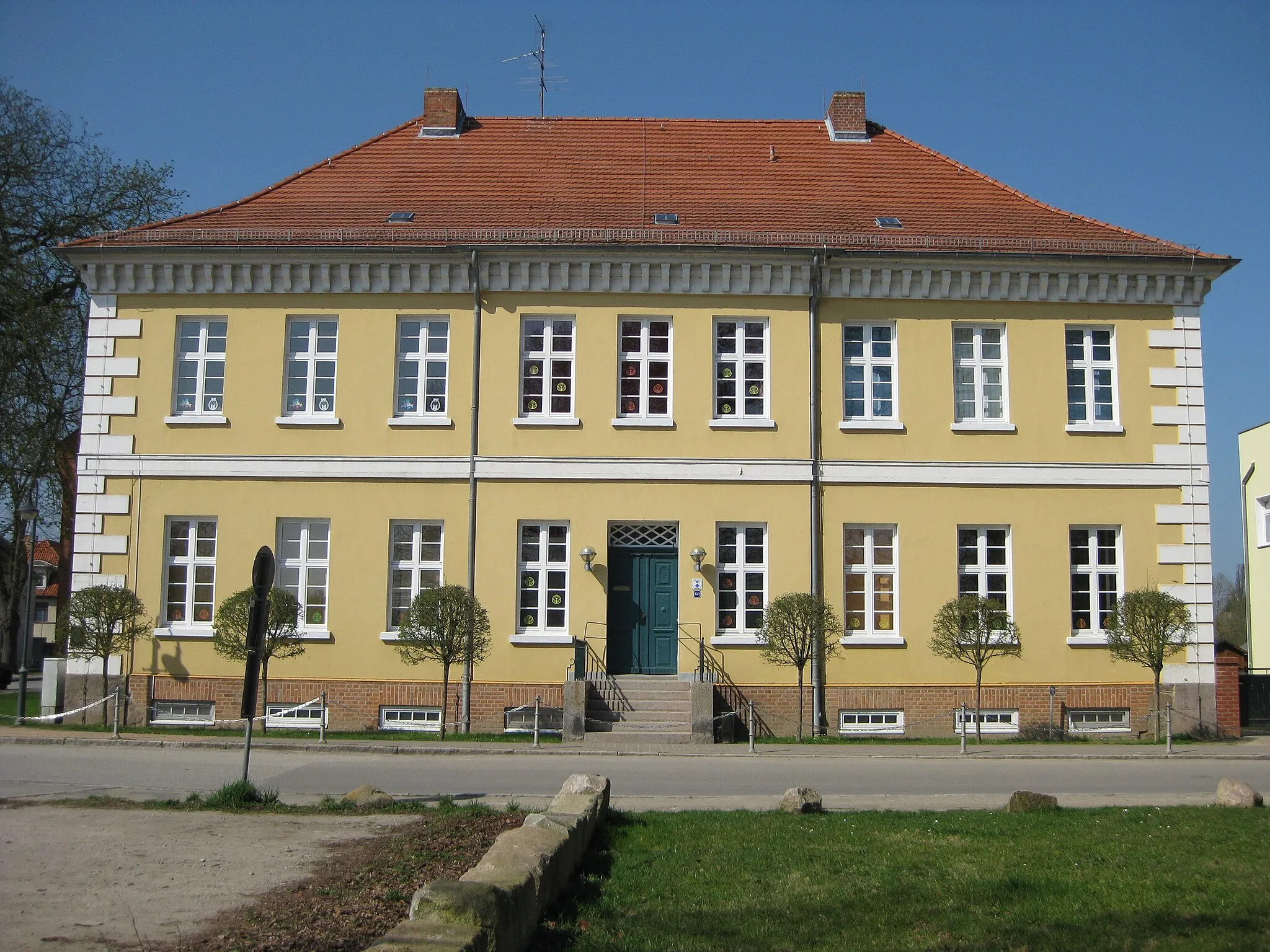 Photo showing: 19th century school building in Schönberg, Meckl.