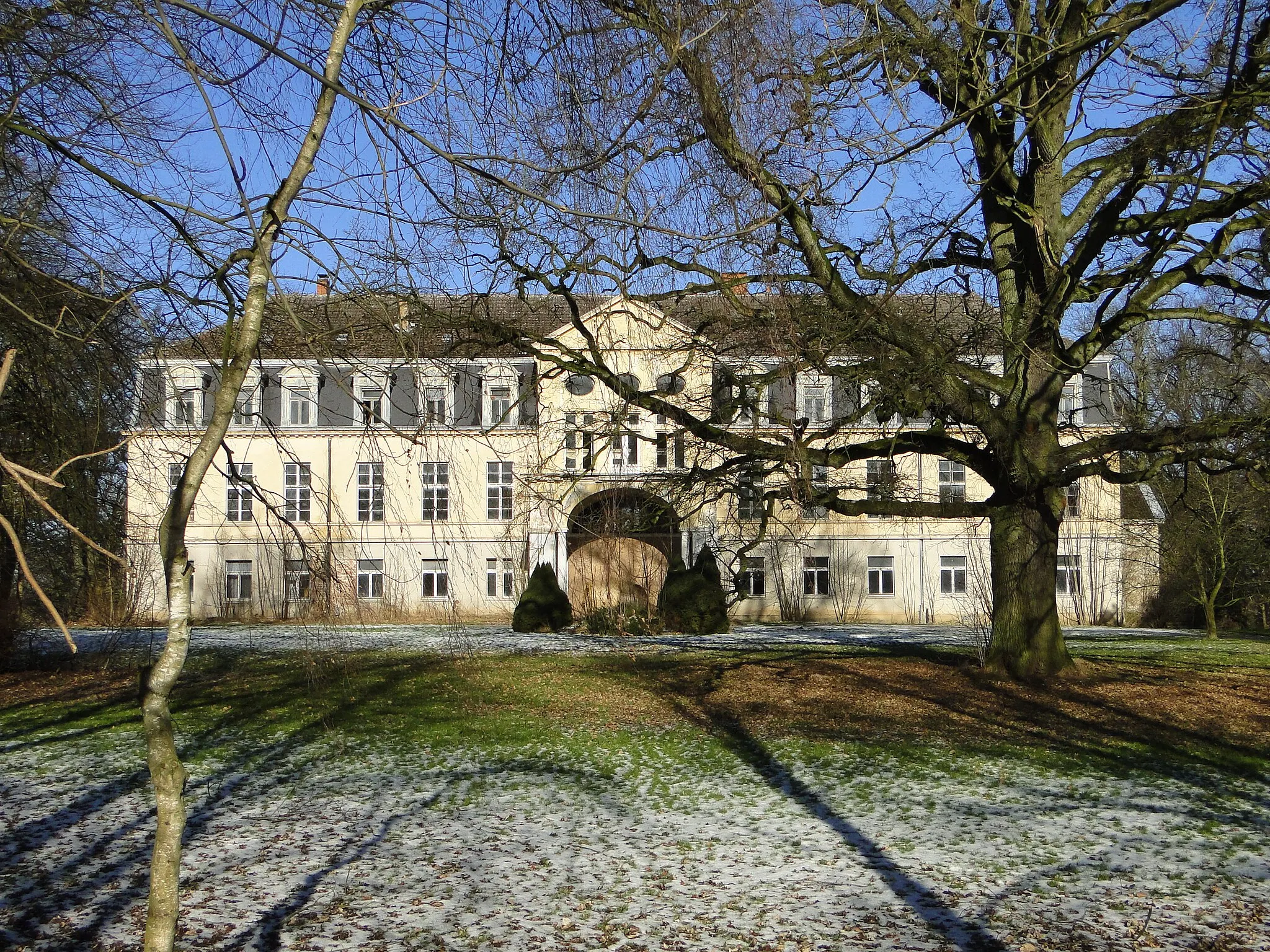 Photo showing: Grambow manor house, district Nordwestmecklenburg, Mecklenburg-Vorpommern, Germany