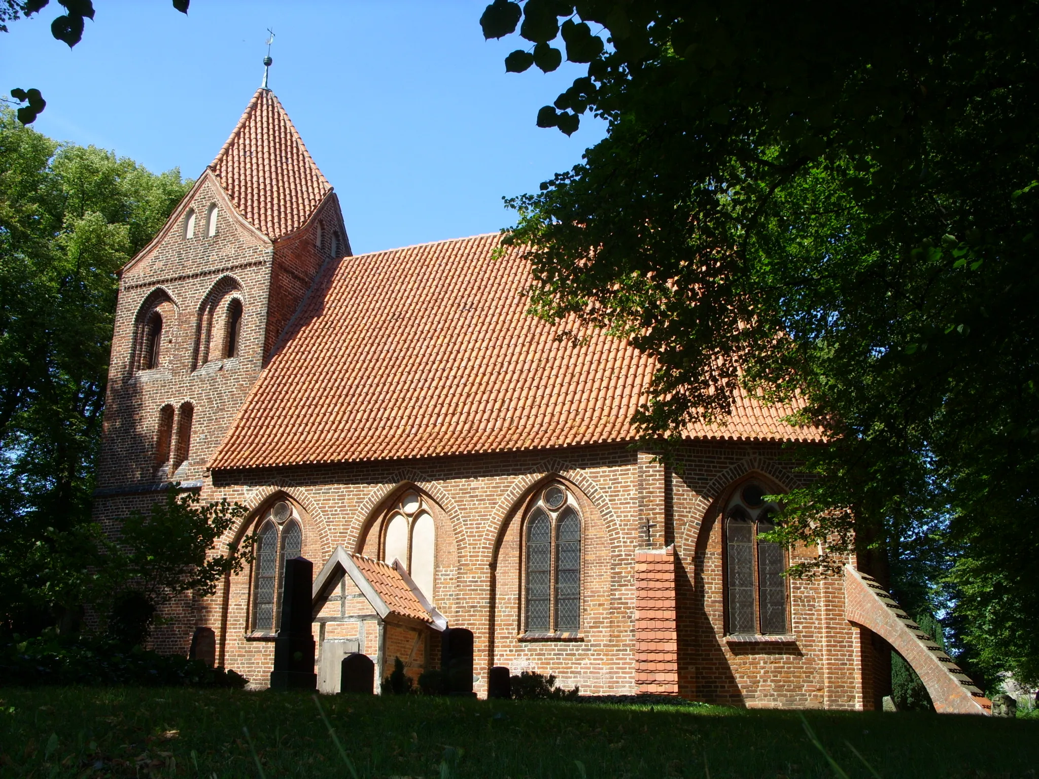 Photo showing: Church in Dorf Mecklenburg, district Nordwestmecklenburg, Mecklenburg-Vorpommern