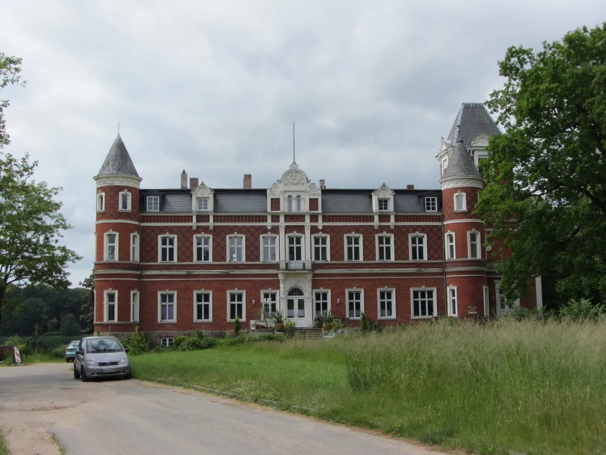 Photo showing: Manor house in Klein Trebbow, district Nordwestmecklenburg, Mecklenburg-Vorpommern, Germany
