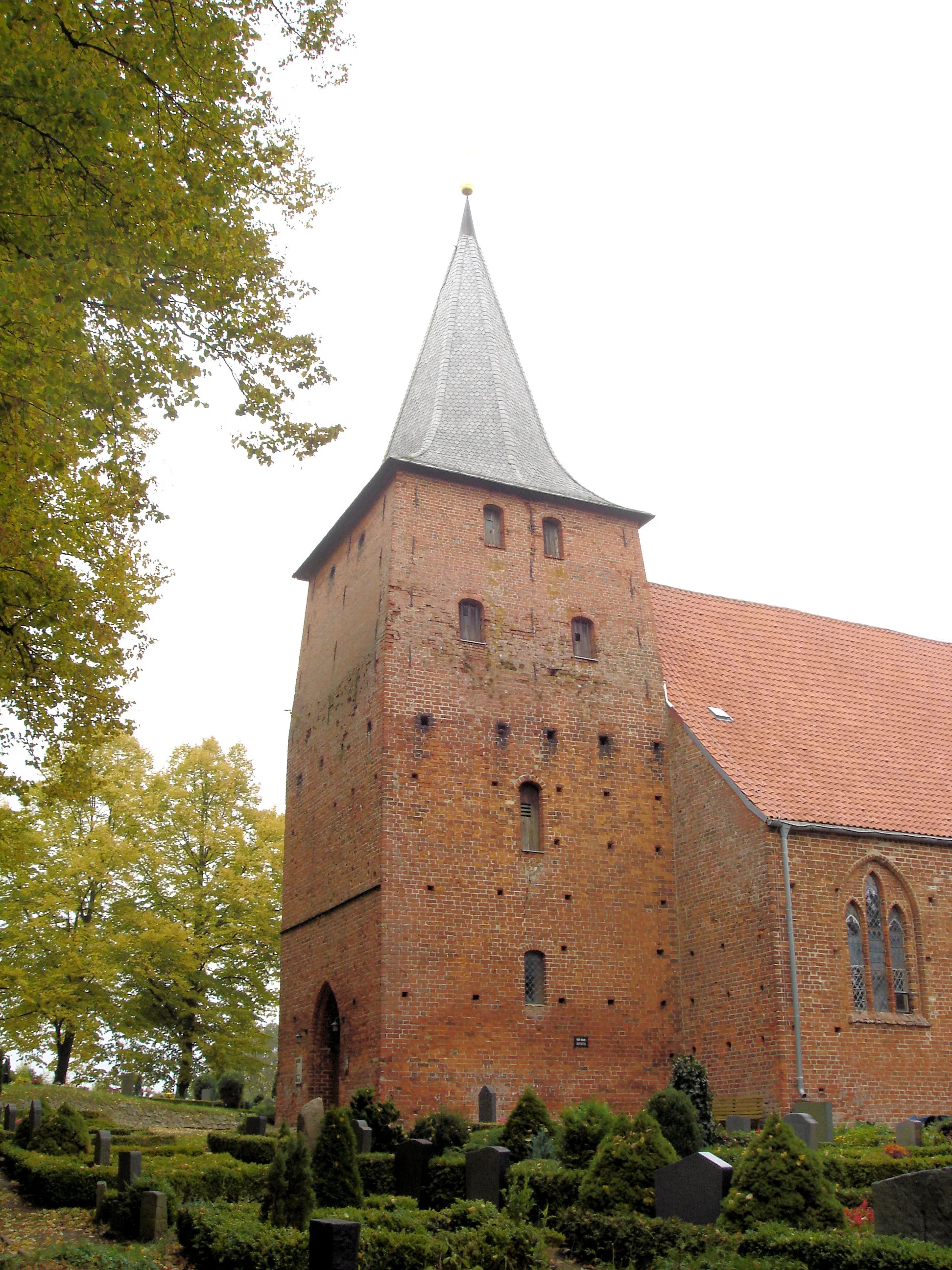 Photo showing: Church in Gressow, Mecklenburg, Germany