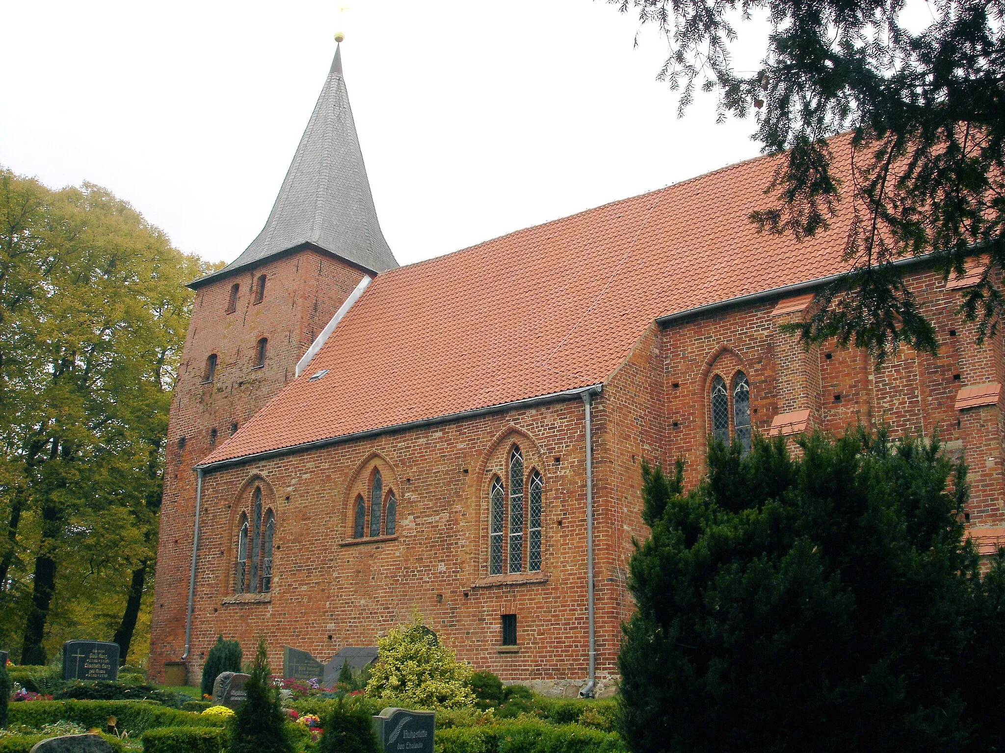 Photo showing: Church in Gressow, Mecklenburg, Germany