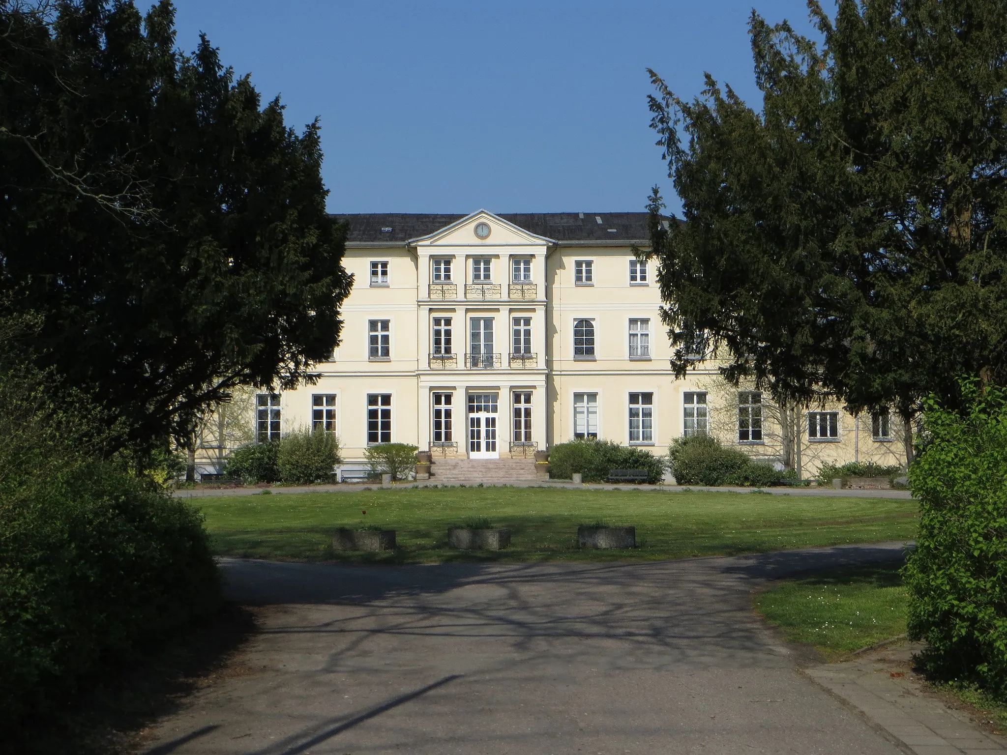 Photo showing: Zierow Herrenhaus