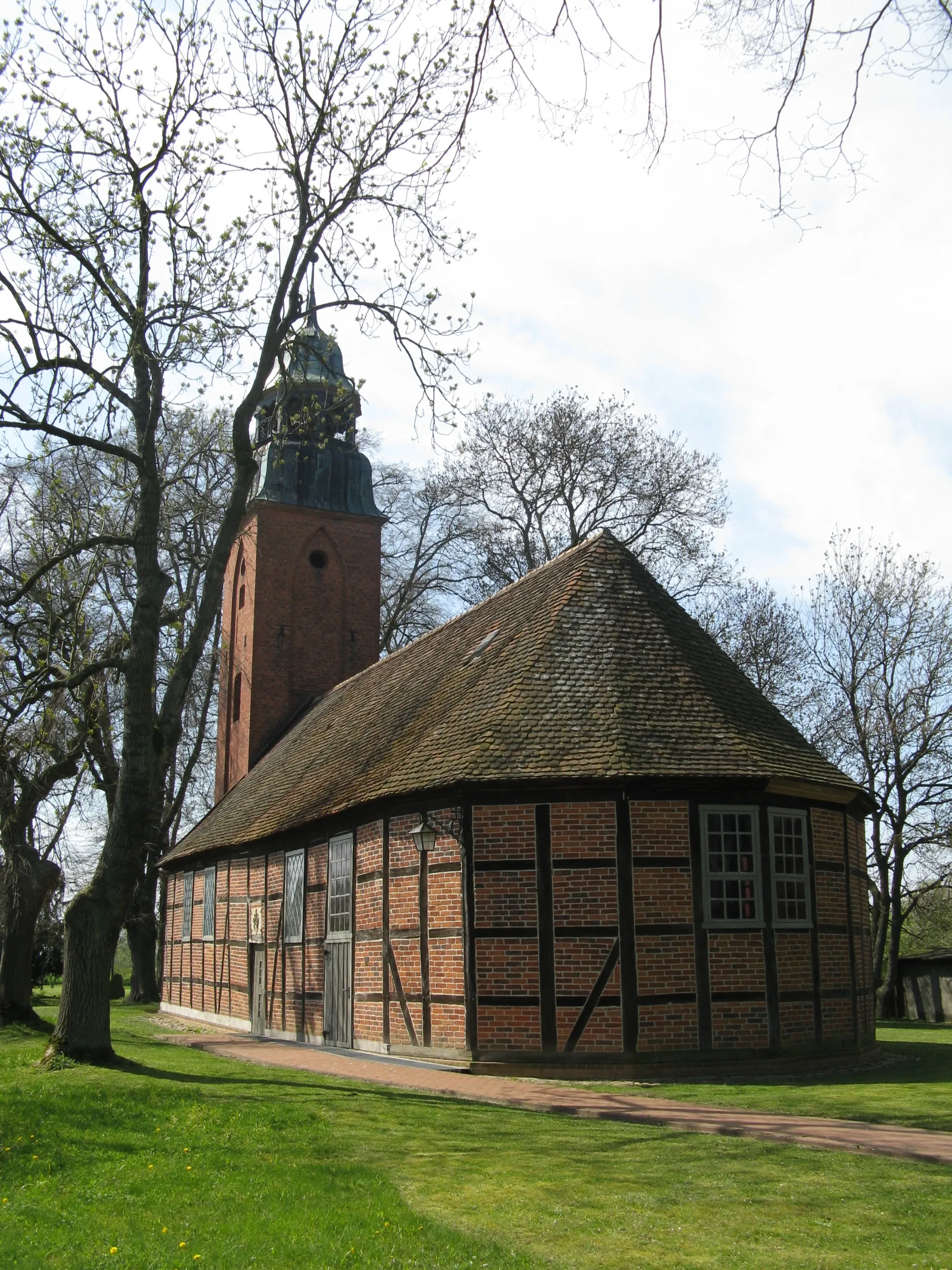 Photo showing: Church in Möllenbeck, district Ludwigslust-Parchim, Mecklenburg-Vorpommern, Germany