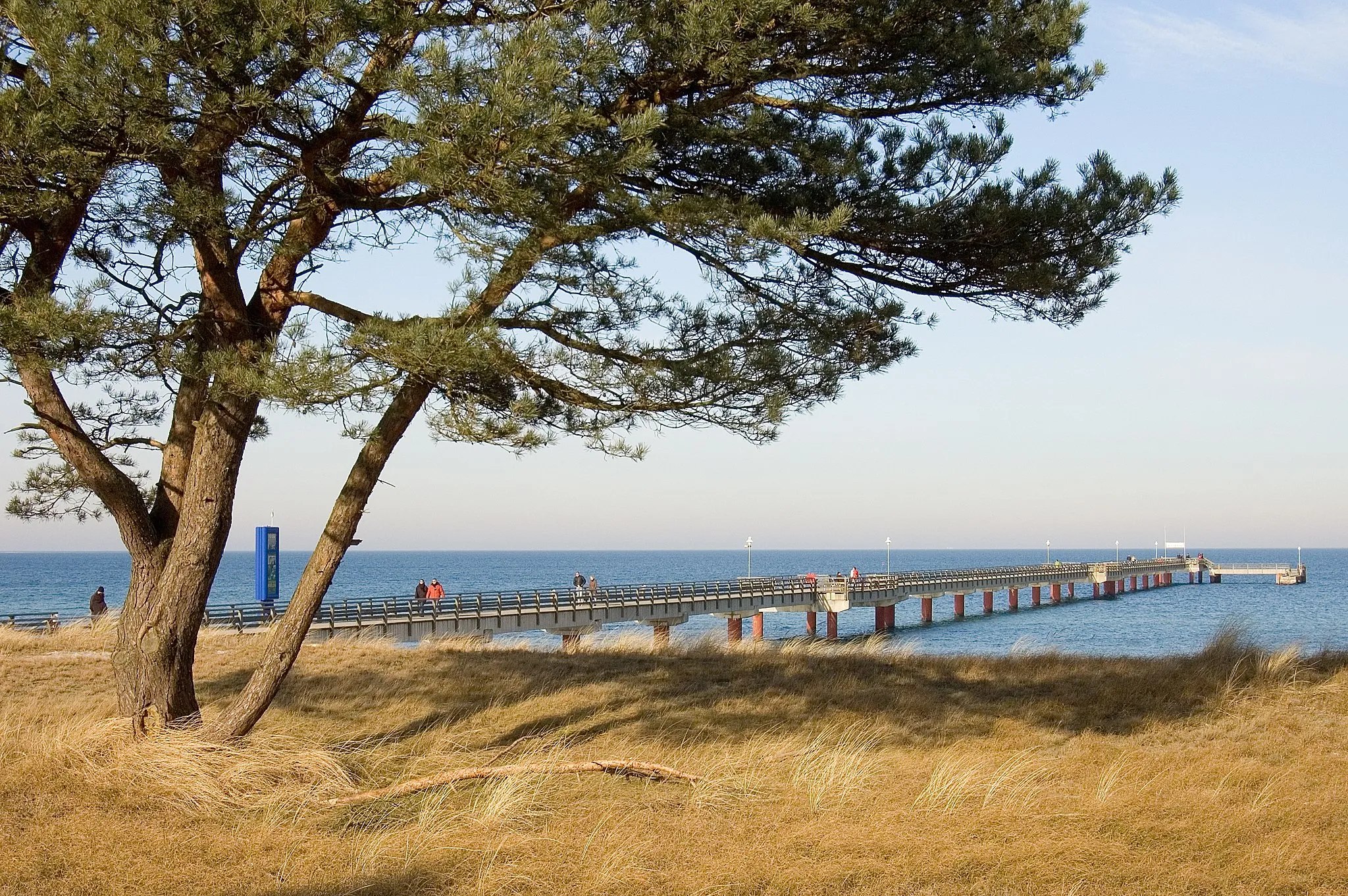 Photo showing: The pier of the seaside resort Prerow in Nordvorpommern, Germany