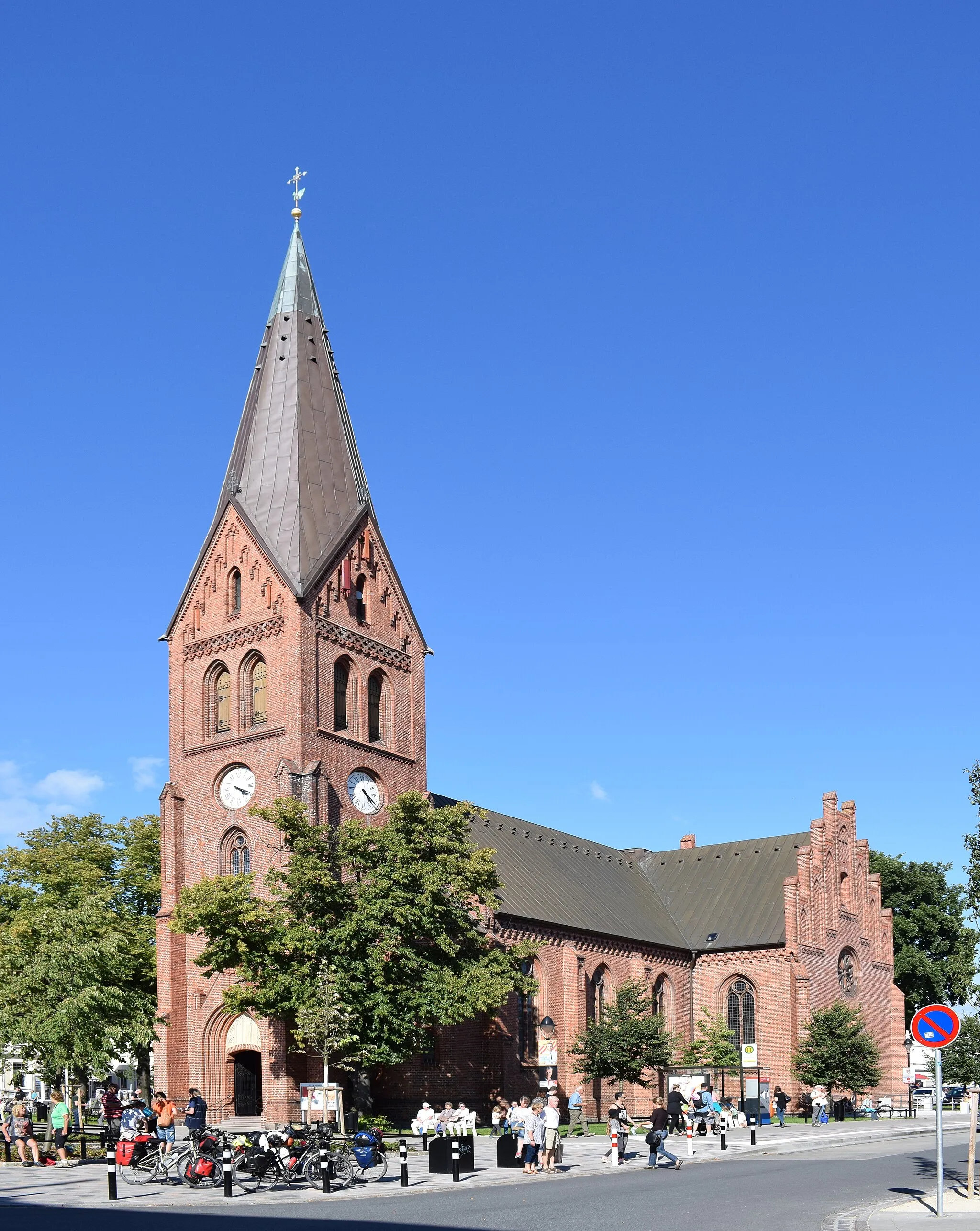Photo showing: Pfarrkirche Warnemünde