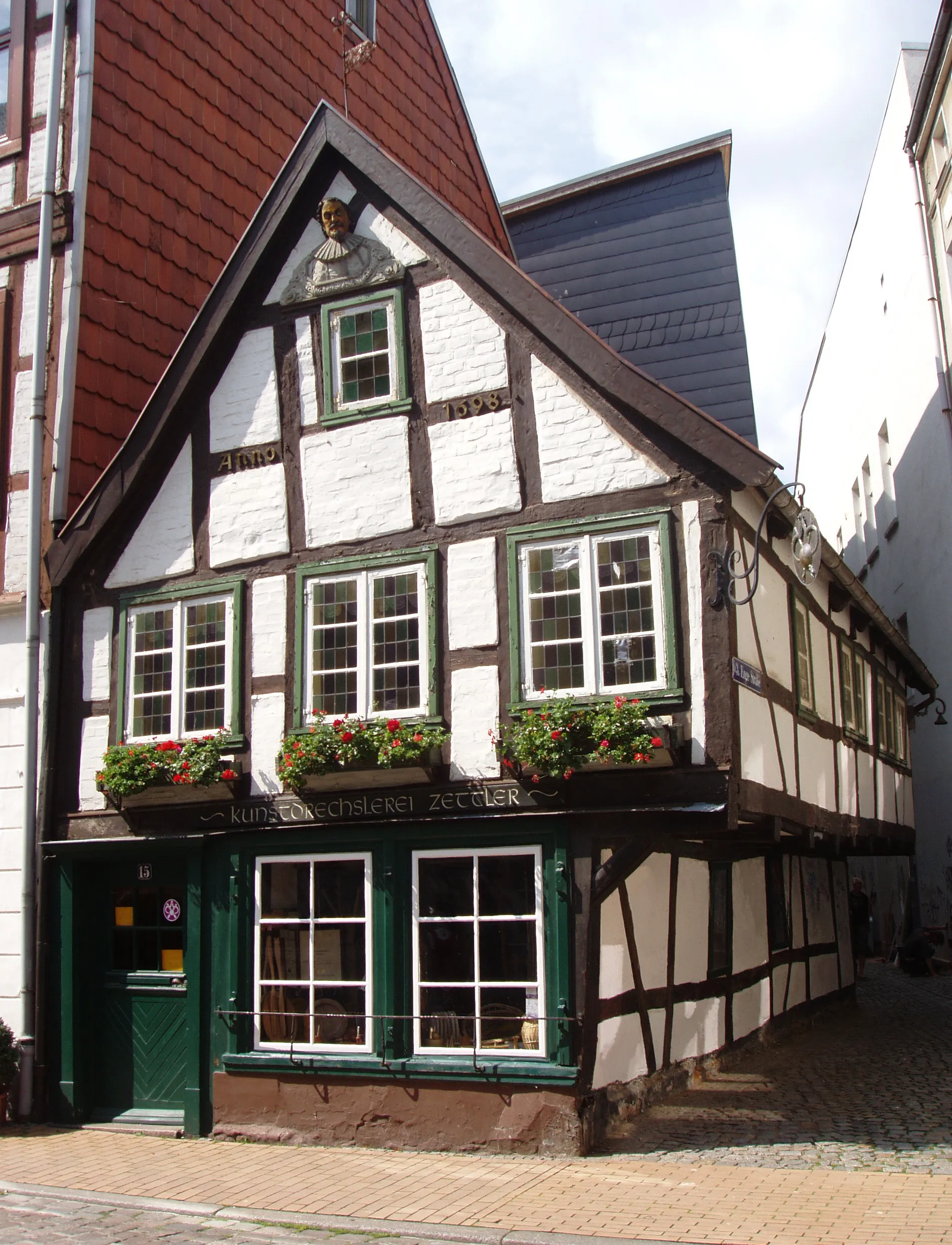 Photo showing: Timber framed house in the Buschstraße in Schwerin (Germany)
