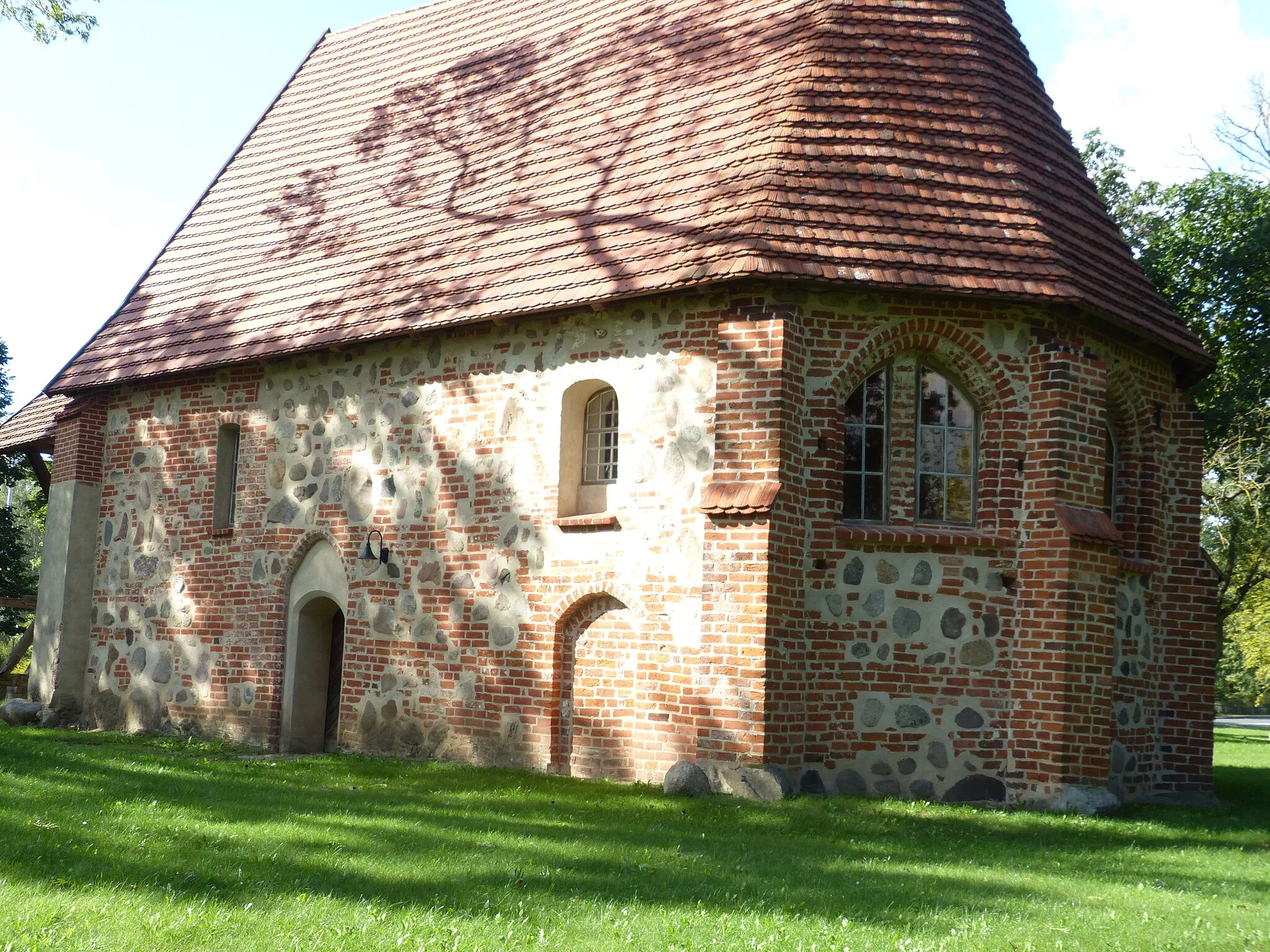 Photo showing: Chapel / Lutheran church in Goldenstädt