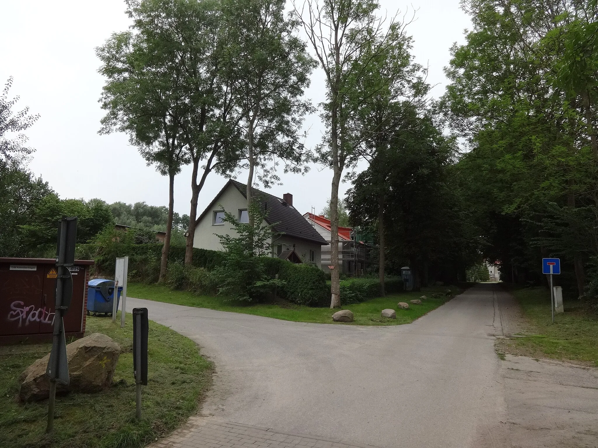 Photo showing: Kemitzerhagen, ein Ortsteil der Gemeinde Kemnitz bei Greifswald in Vorpommern-Greifswald, Mecklenburg-Vorpommern, aufgenommen vom Hanshäger Bach
