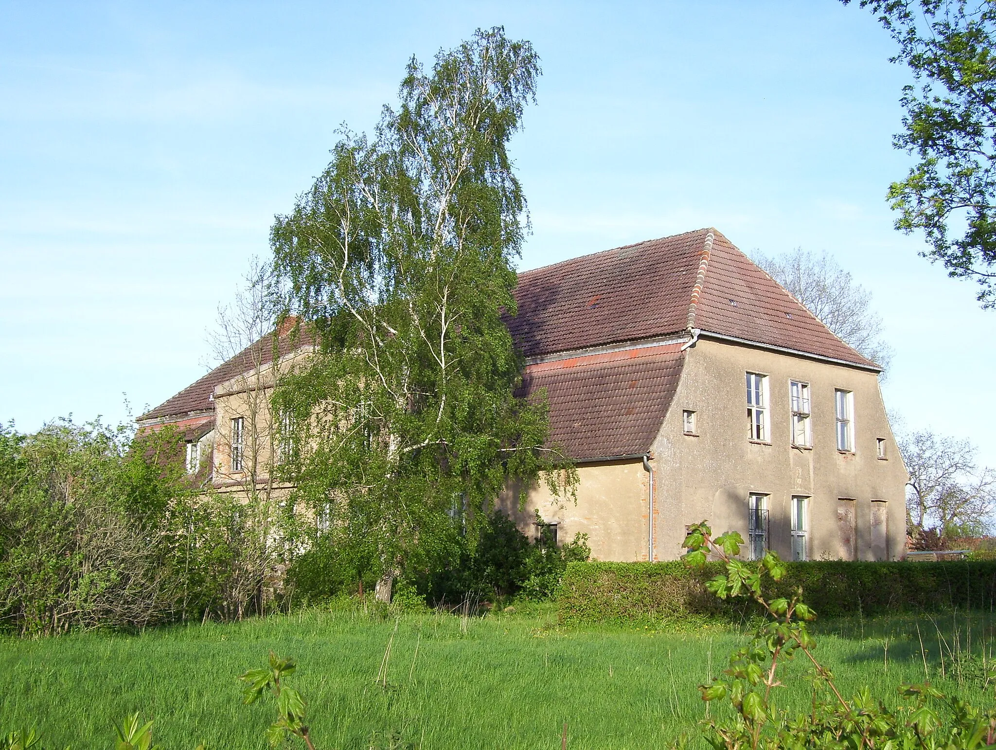 Photo showing: Herrenhaus in Ganschendorf, Gemeinde Sarow, Parkseite (Westseite)
