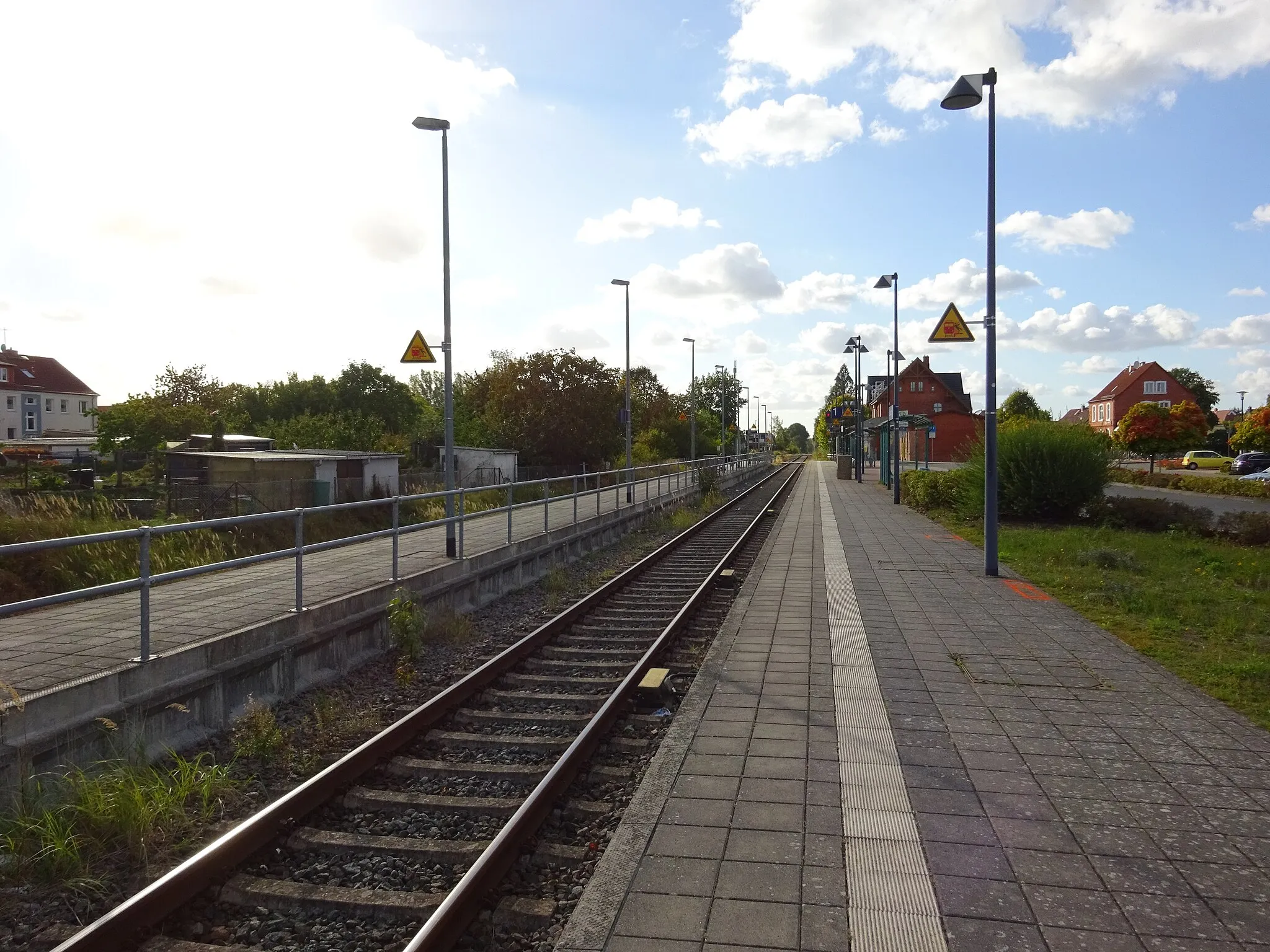 Photo showing: Sanitz (b Rostock) railway station