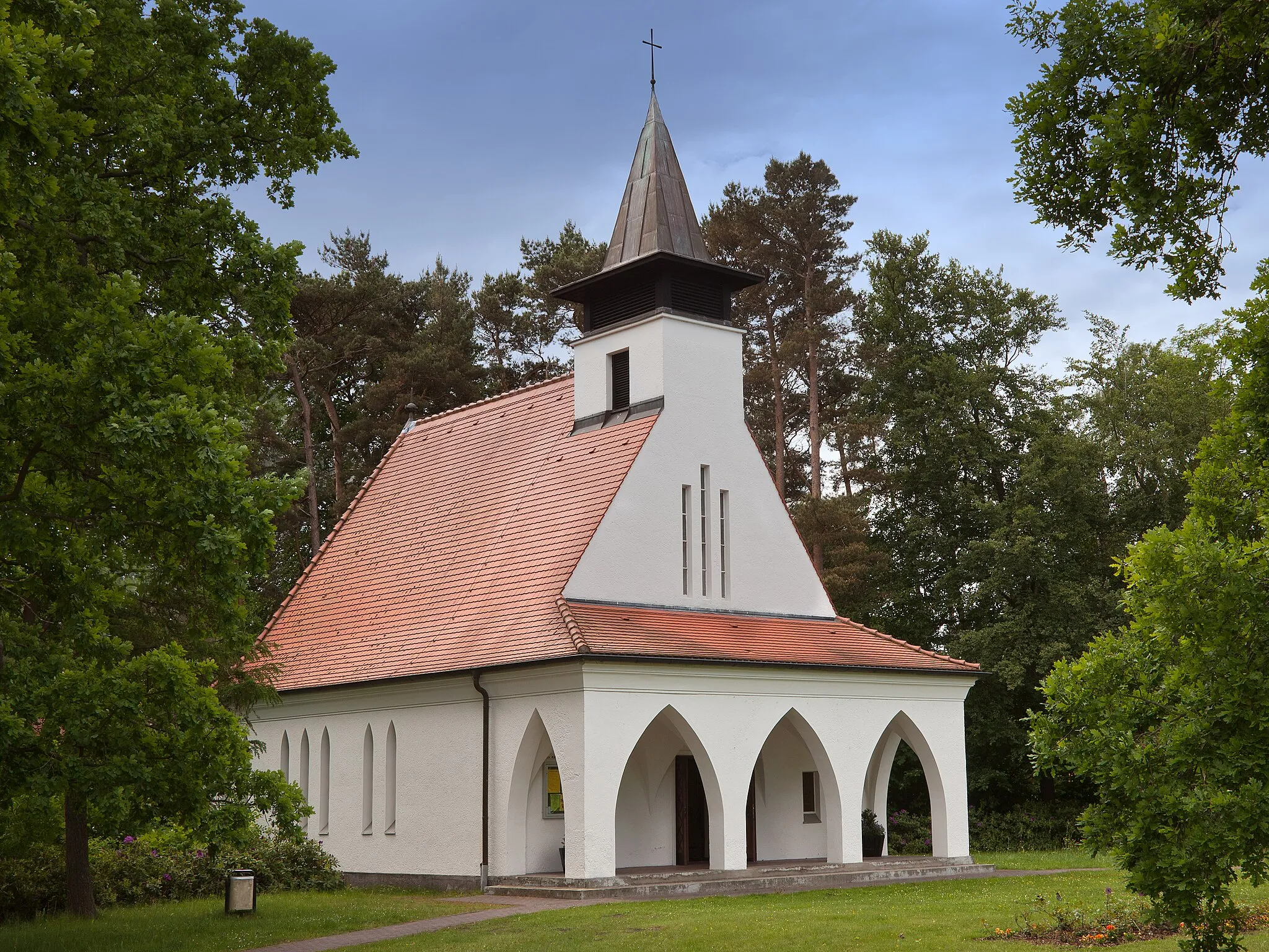 Photo showing: Baabe, church