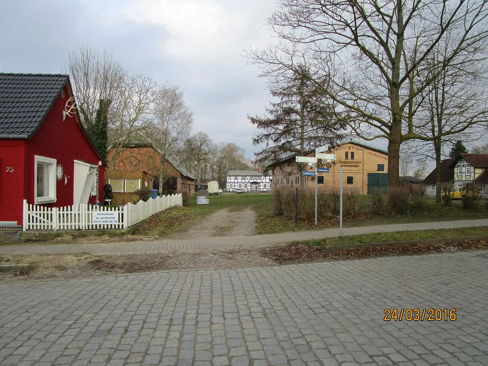 Photo showing: Pfarrgehöft Reinberg