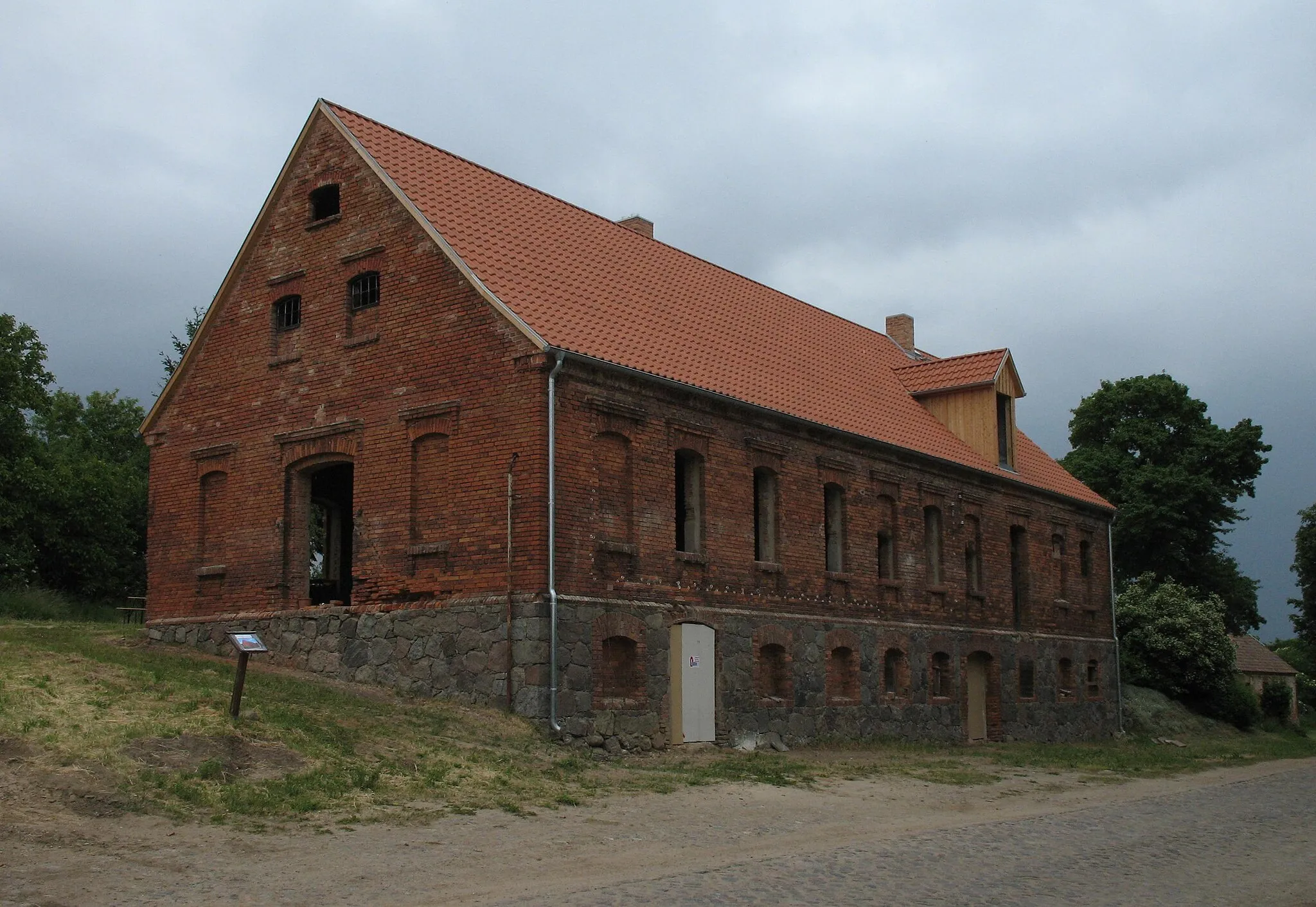 Photo showing: Former oil mill in Mittenwalde-Blankensee in Brandenburg, Germany