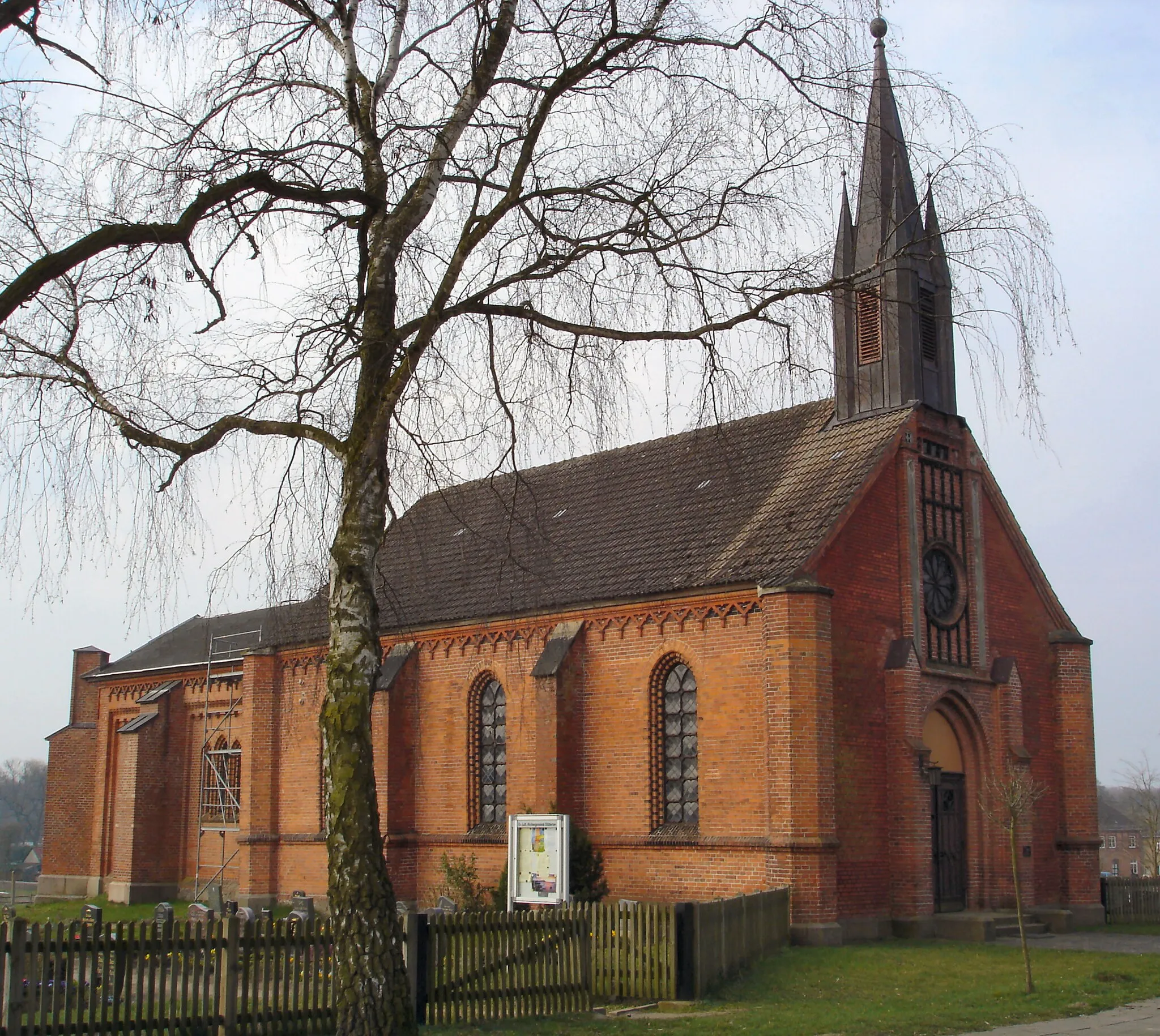 Photo showing: Kirche in Badow / Church in Badow (Mecklenburg-Western Pomerania)