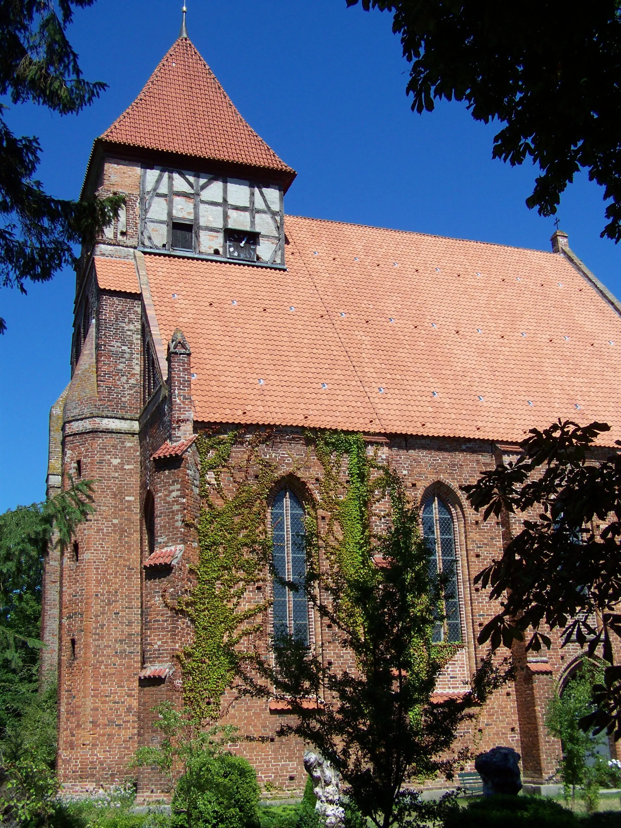 Photo showing: Brandshagen, Nordvorpommern, Dorfkirche, Ansicht