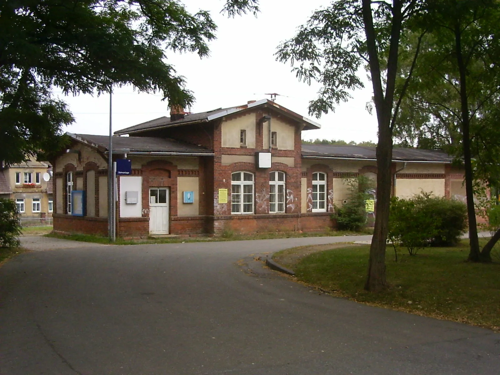 Photo showing: Ventschow, station, straatzijde