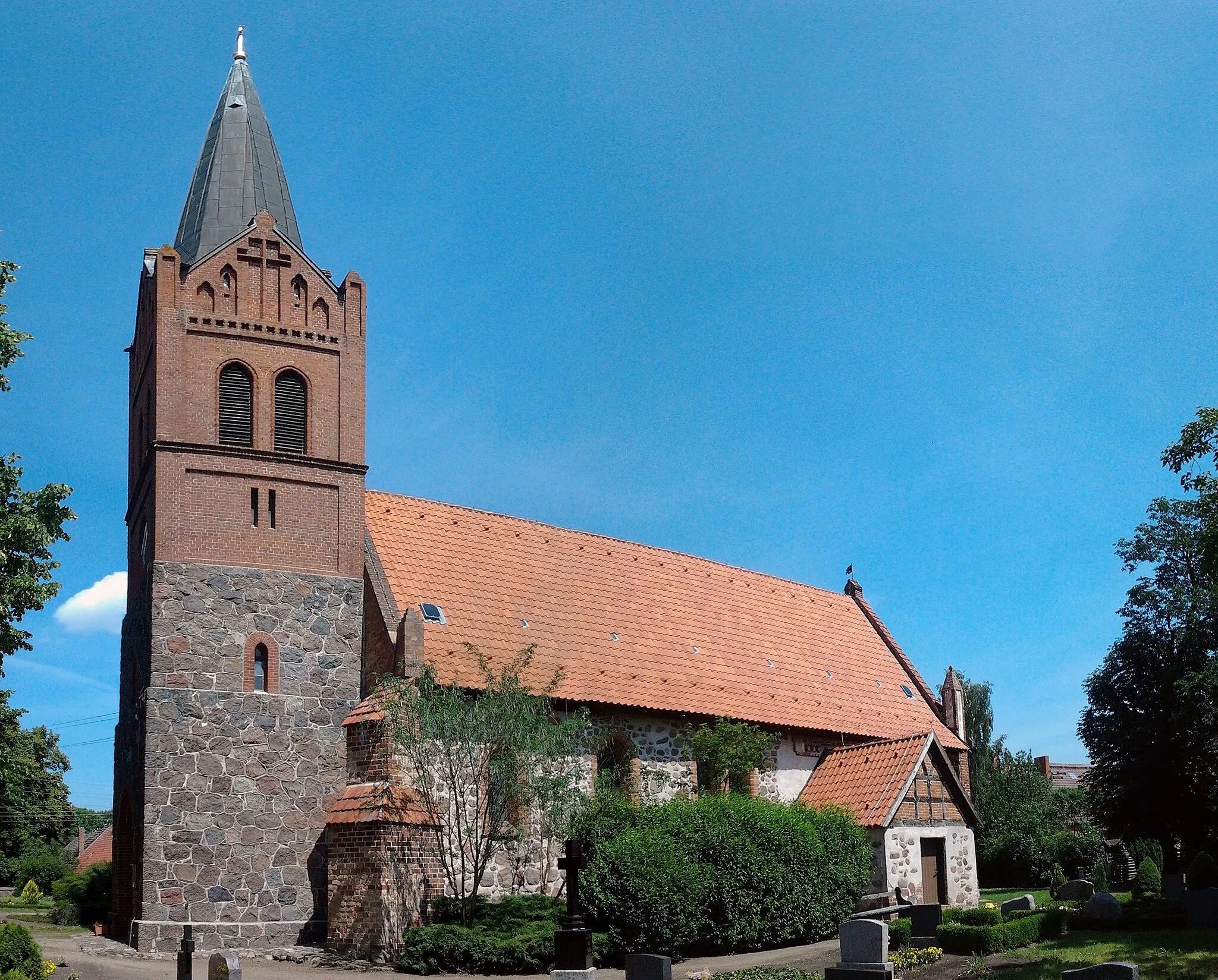 Photo showing: Kirche in Liepen, Landkreis Ostvorpommern, Nordseite