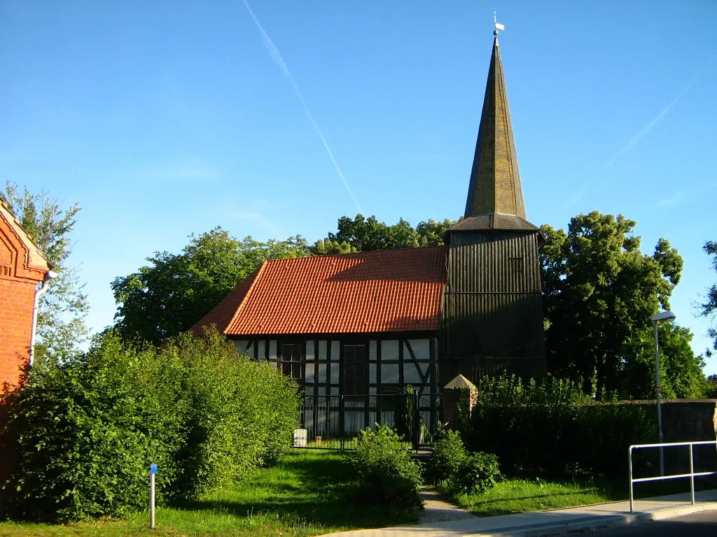Photo showing: Kirche in Groß Teetzleben (Landkreis Mecklenburgische Seenplatte, Mecklenburg-Vorpommern).