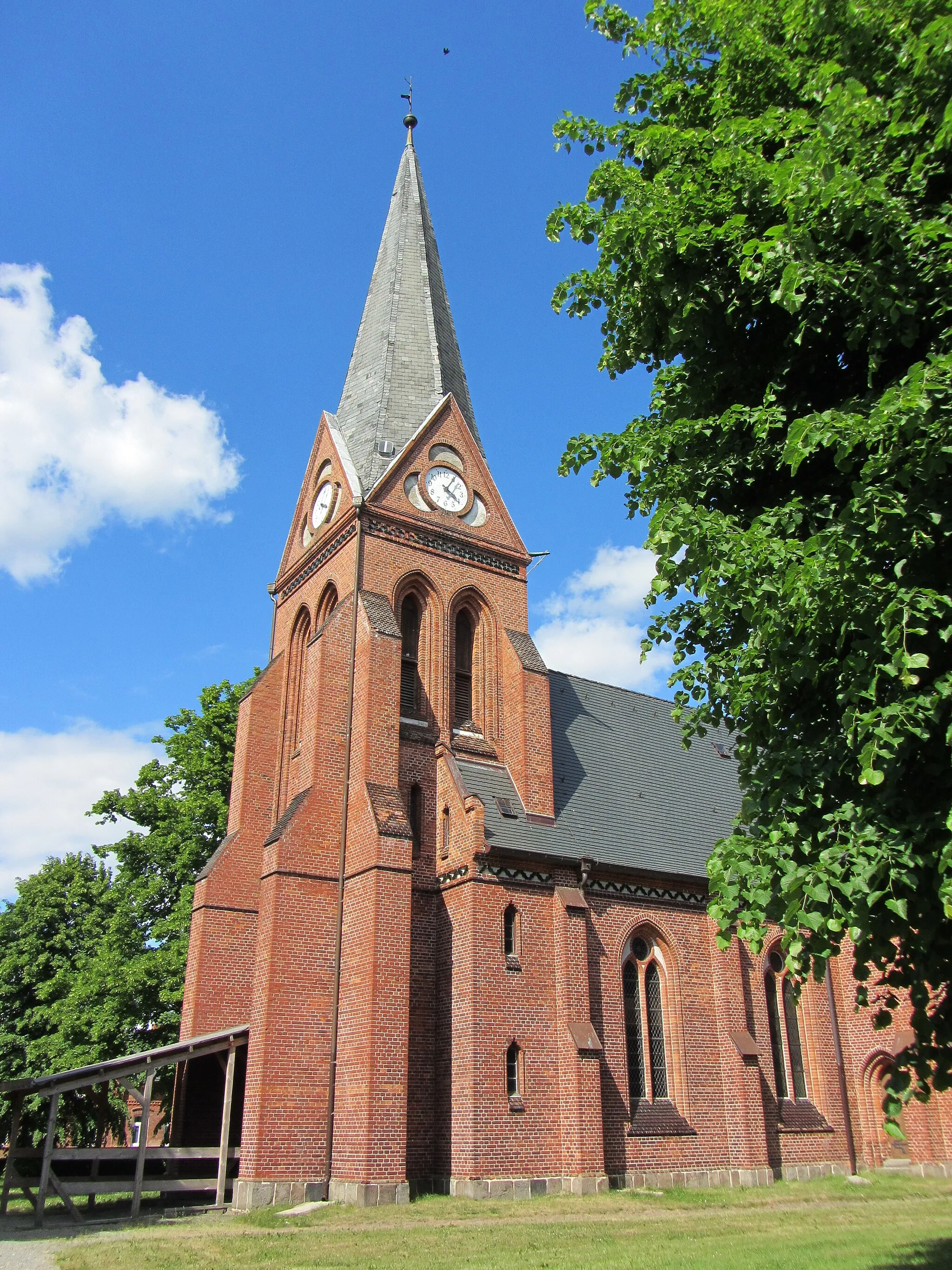 Photo showing: Church in Muchow, district Ludwigslust-Parchim, Mecklenburg-Vorpommern, Germany