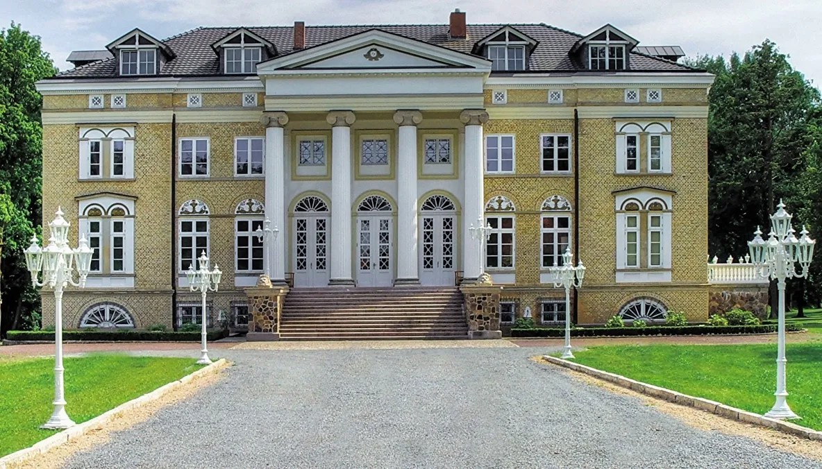 Photo showing: Herrenhaus Tüschow, nach der Sanierung