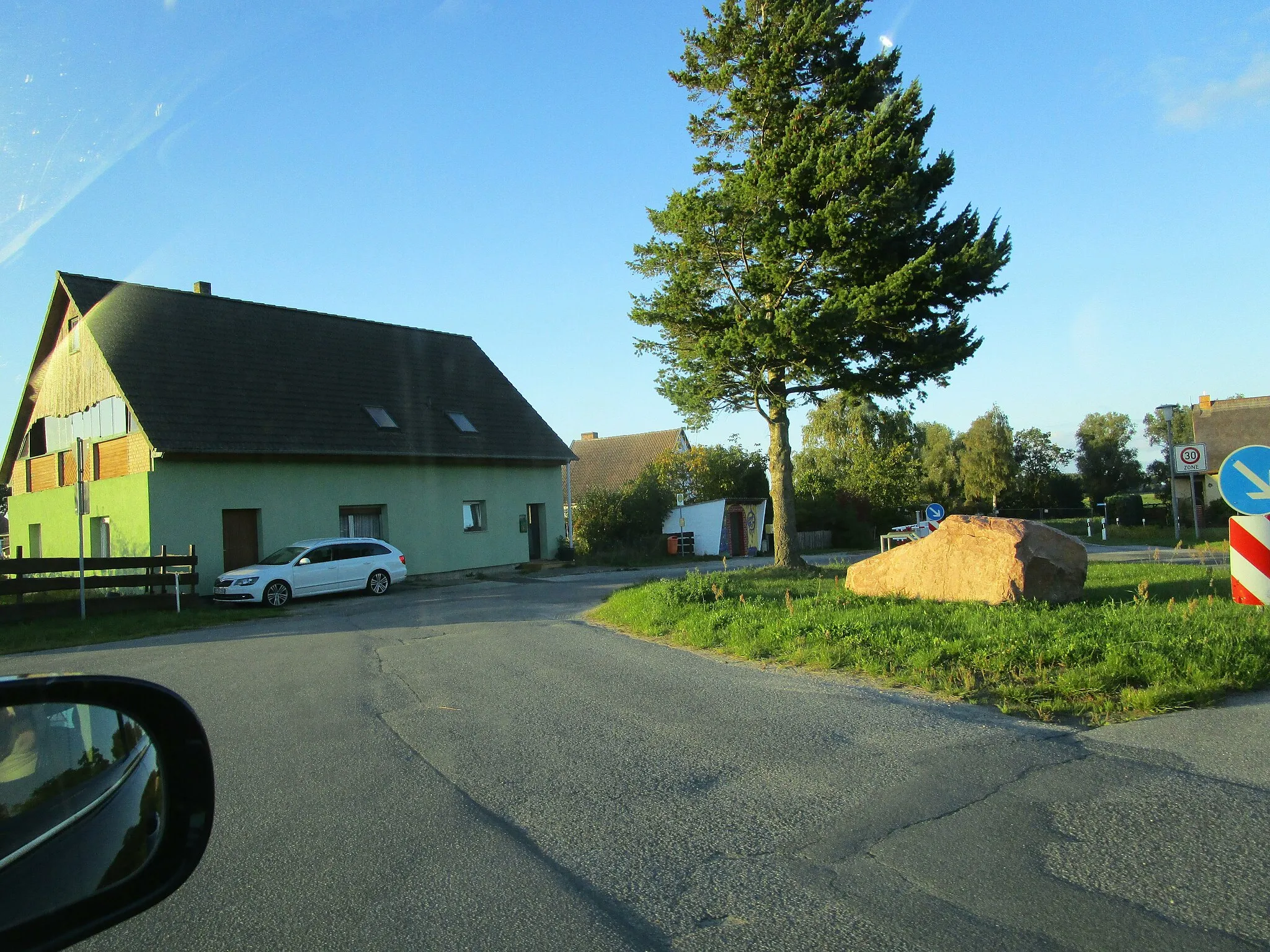 Photo showing: Dorfzentrum von Zecherin