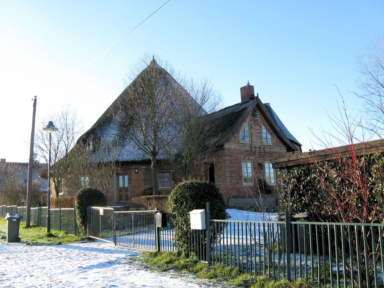 Photo showing: Former circle barn in Bakendorf, Mecklenburg-Vorpommern, Germany