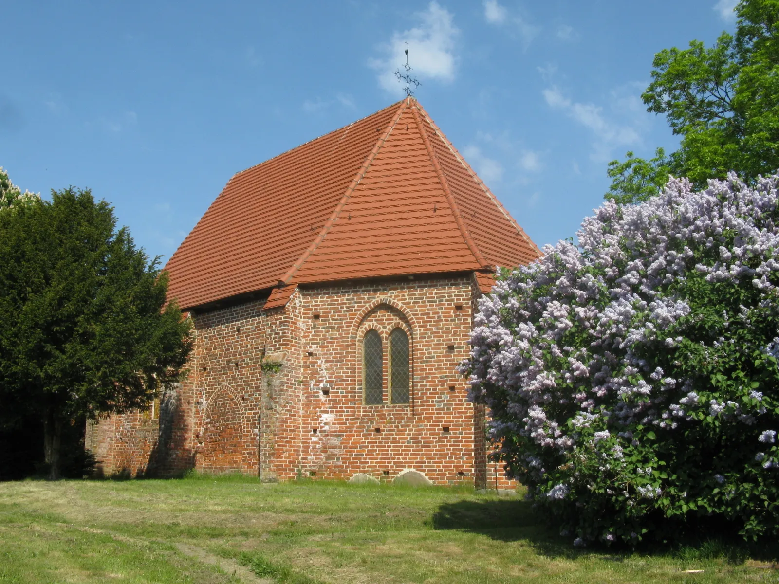 Photo showing: Church in Gammelin, district Ludwigslust-Parchim, Mecklenburg-Vorpommern, Germany