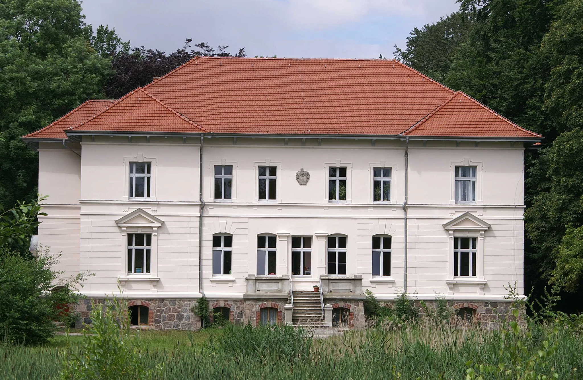 Photo showing: Gutshaus in Klein Zastrow - Landkreis Ostvorpommern