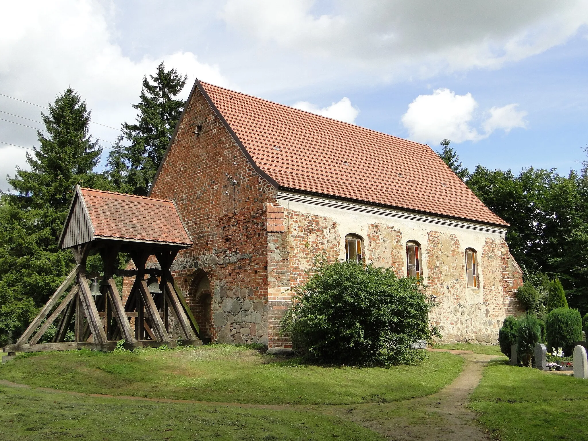 Photo showing: Church in Mollenstorf, district Müritz, Mecklenburg-Vorpommern, Germany