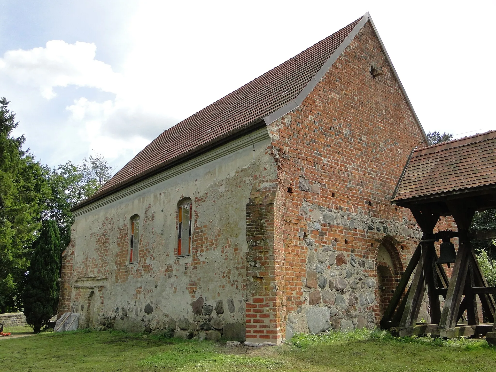 Photo showing: Church in Mollenstorf, district Müritz, Mecklenburg-Vorpommern, Germany