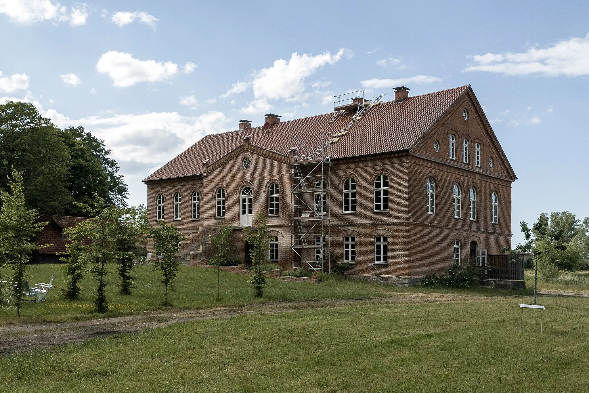 Photo showing: Gutshaus Hessenburg
