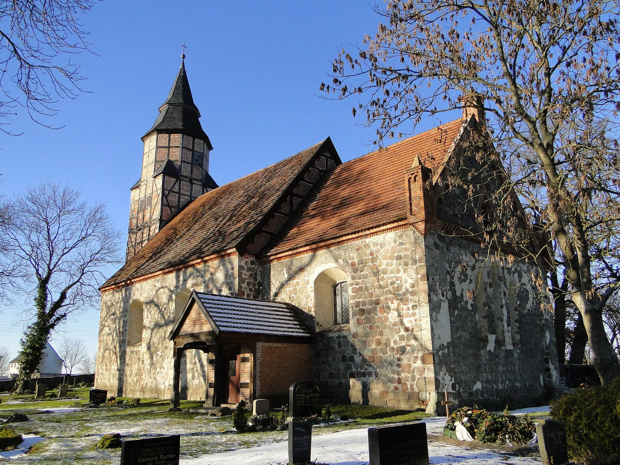 Photo showing: Church in Klockow, district Mecklenburg-Strelitz, Mecklenburg-Vorpommern, Germany