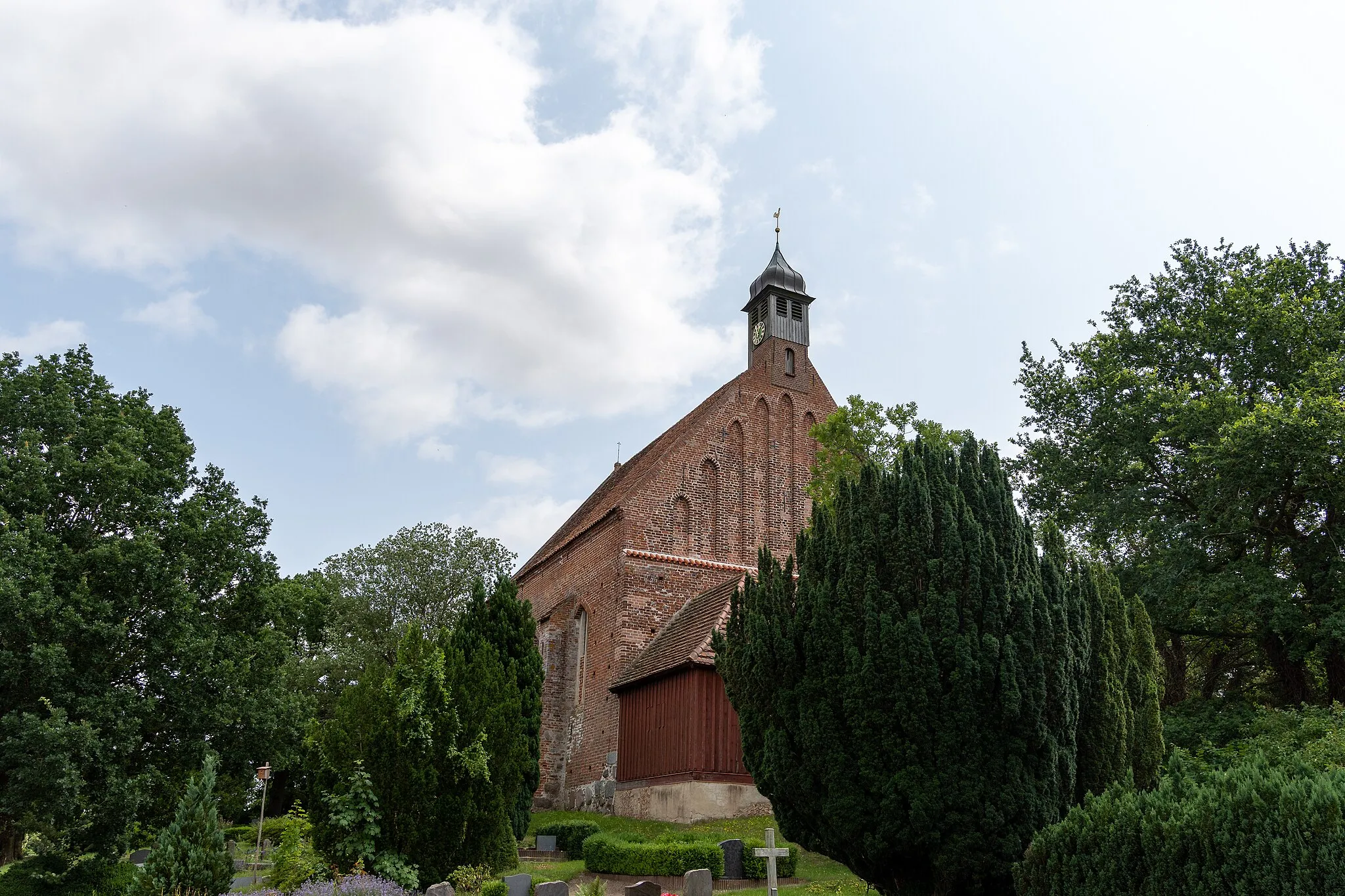 Photo showing: Rügen, Gustow, Dorfkirche