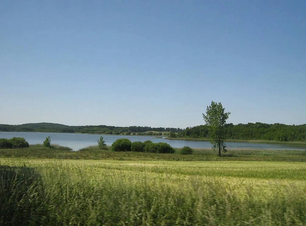 Photo showing: Der Groß Upahler See im Gebiet der Gemeinden Gülzow-Prüzen und Klein Upahl im Landkreis Güstrow in Mecklenburg.