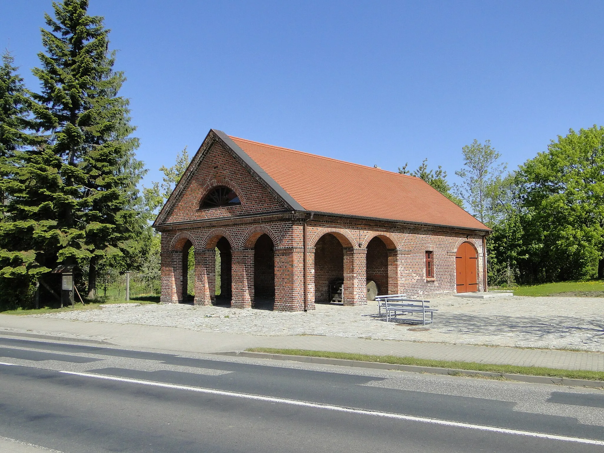 Photo showing: Forge in Cölpin, district Mecklenburg-Strelitz, Mecklenburg-Vorpommern, Germany