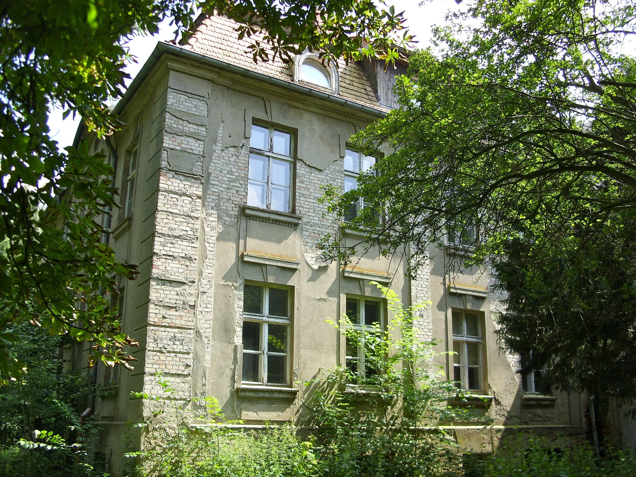 Photo showing: Kummerow, Schloss im Dornröschenschlaf