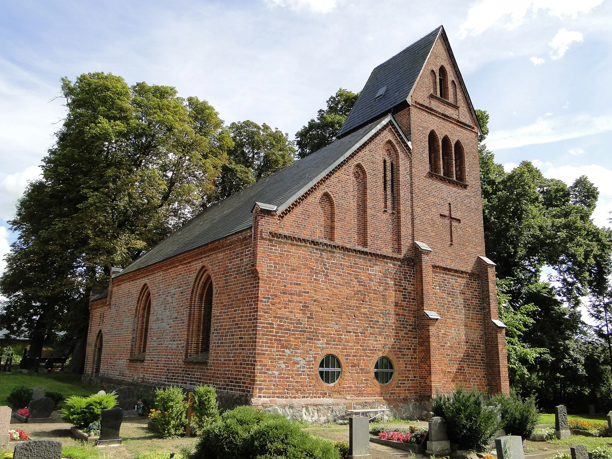 Photo showing: Church in Groß Flotow, district Müritz, Mecklenburg-Vorpommern, Germany