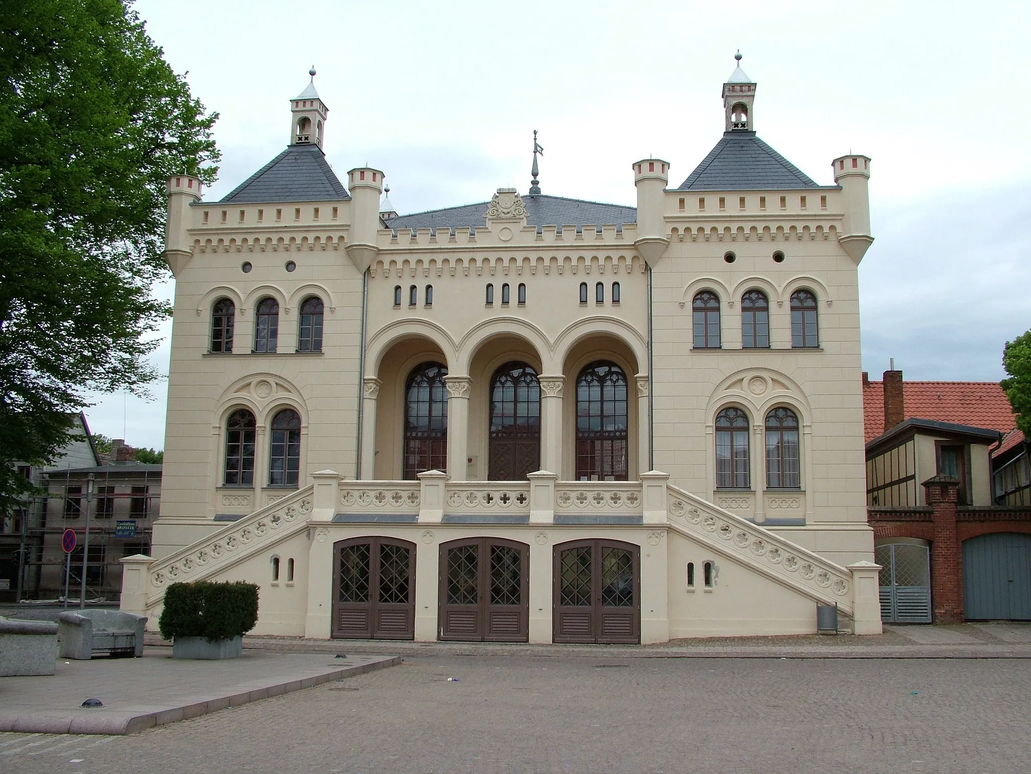 Photo showing: Das Rathaus in Wittenburg. Selber aufgenommen am 15. Mai 2005.