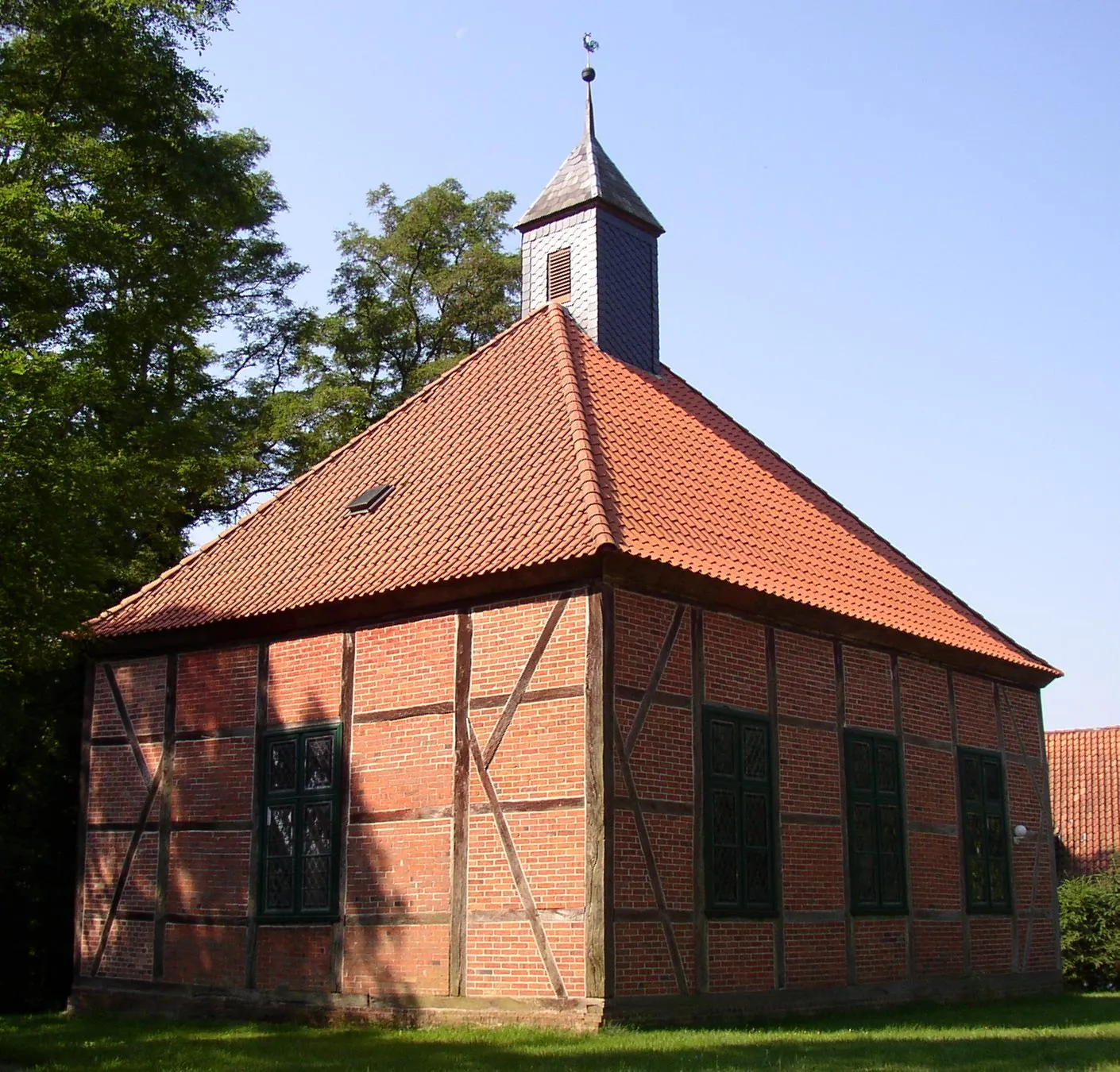 Photo showing: Chapel in Dersenow in Mecklenburg-Western Pomerania, Germany