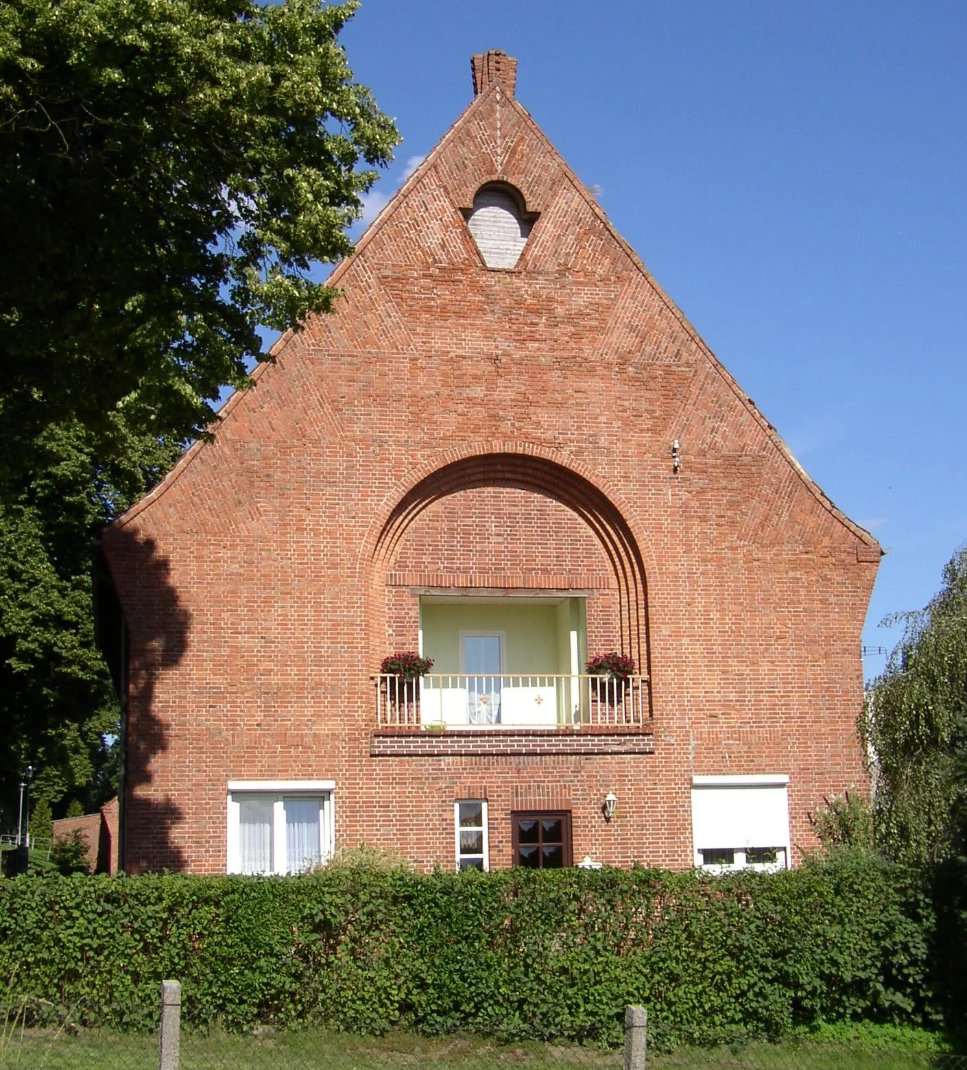 Photo showing: Haus an der Bundesstraße 5 in Dersenow in Mecklenburg-Vorpommern, Deutschland