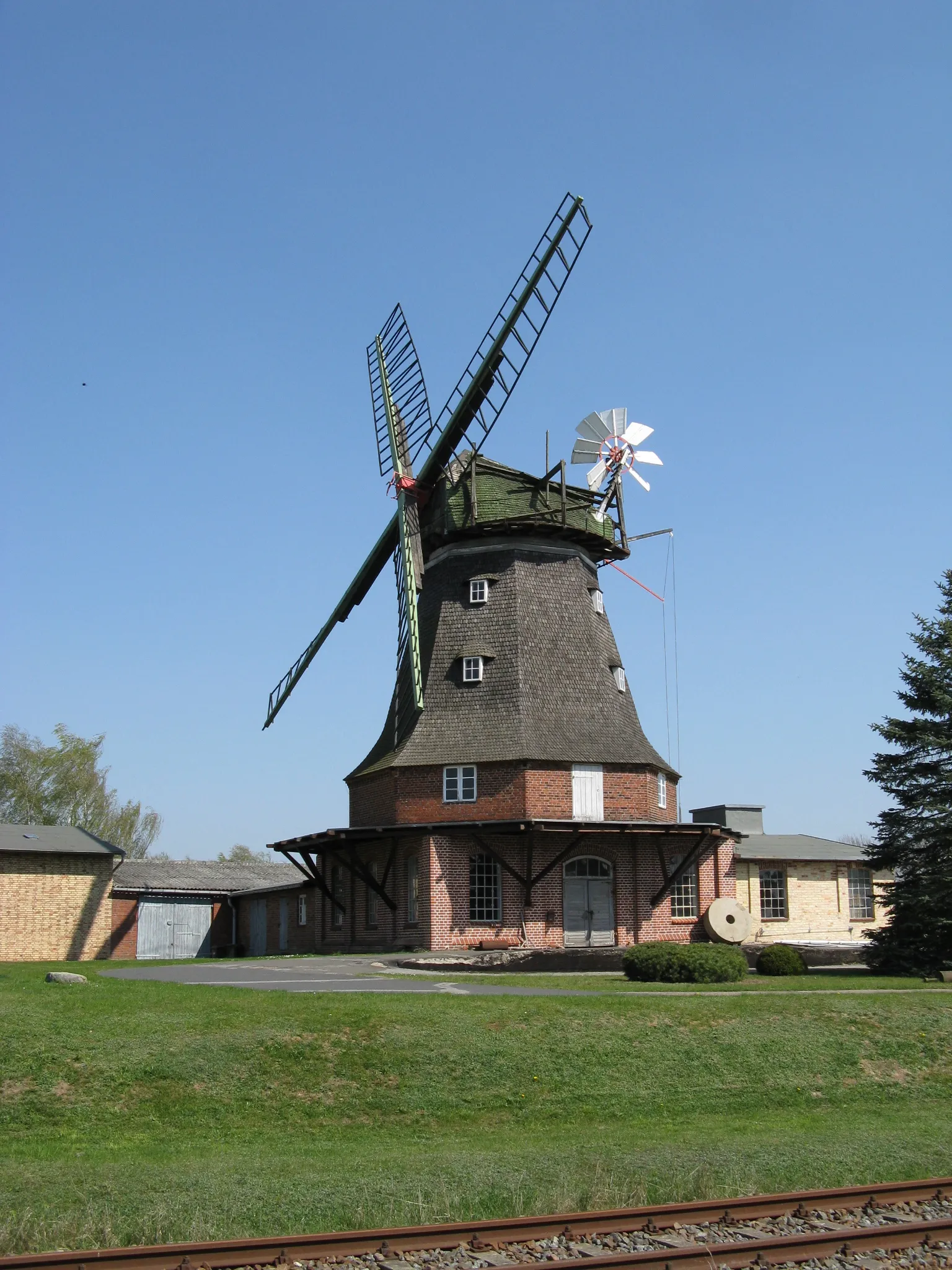 Photo showing: Windmill in Dabel, disctrict Parchim, Mecklenburg-Vorpommern, Germany