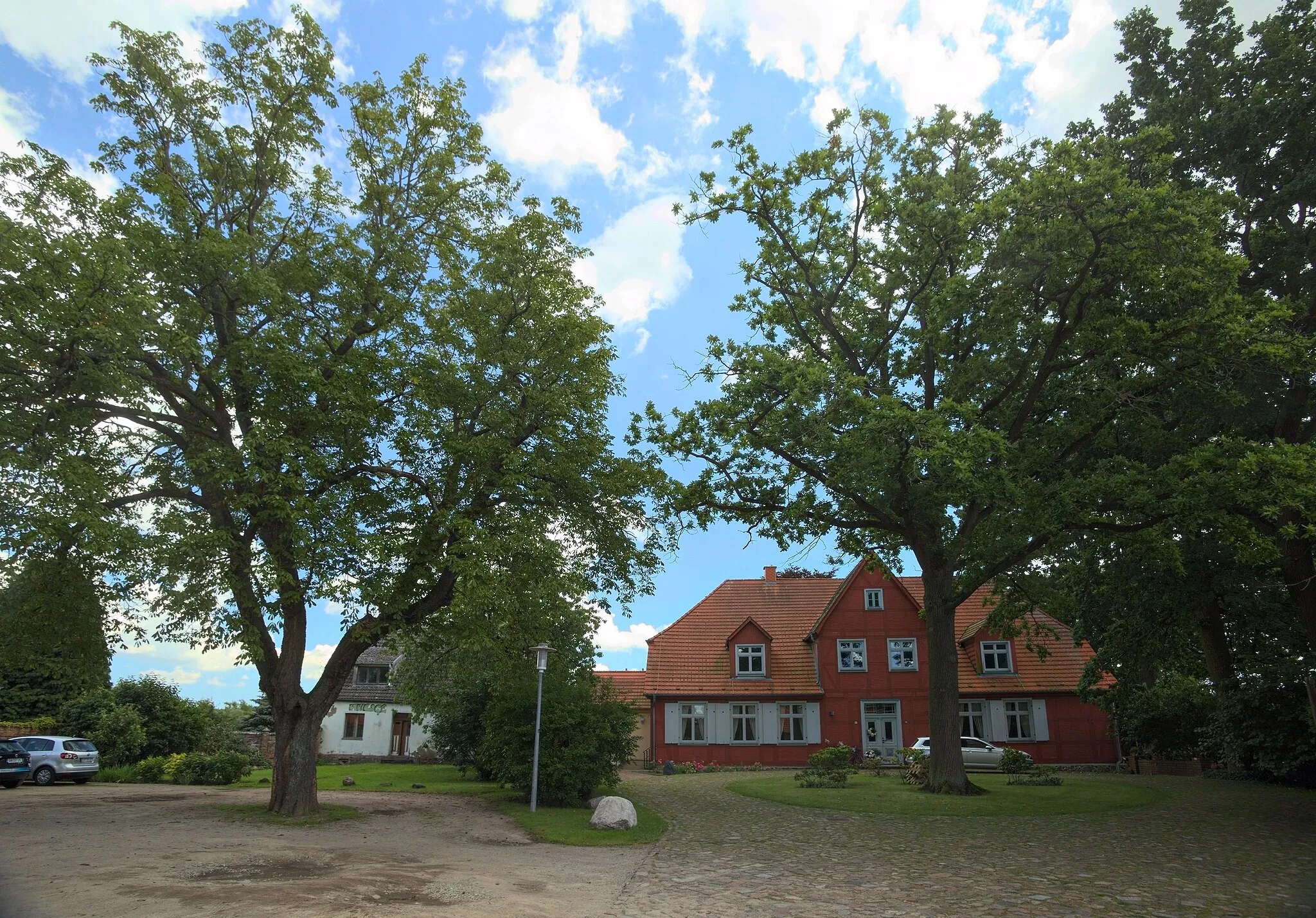 Photo showing: Blick auf das Gelände der Pfarrei, Kirchstraße 11 in Gützkow.