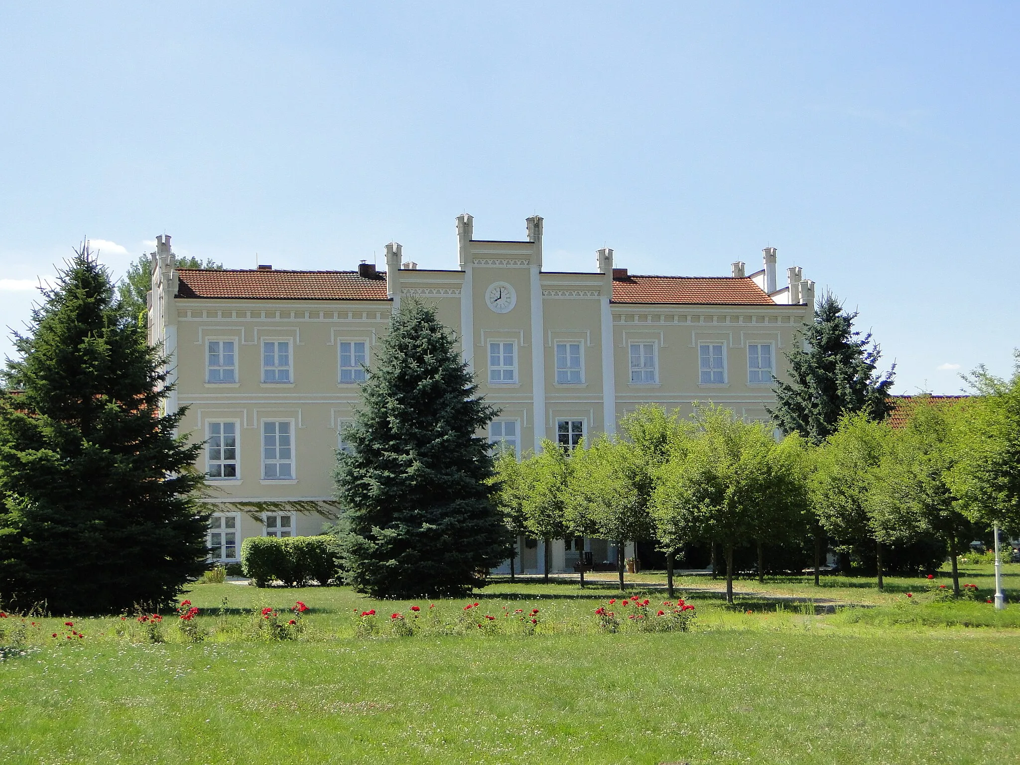 Photo showing: Manor house in Kastorf, district Demmin, Mecklenburg-Vorpommern, Germany