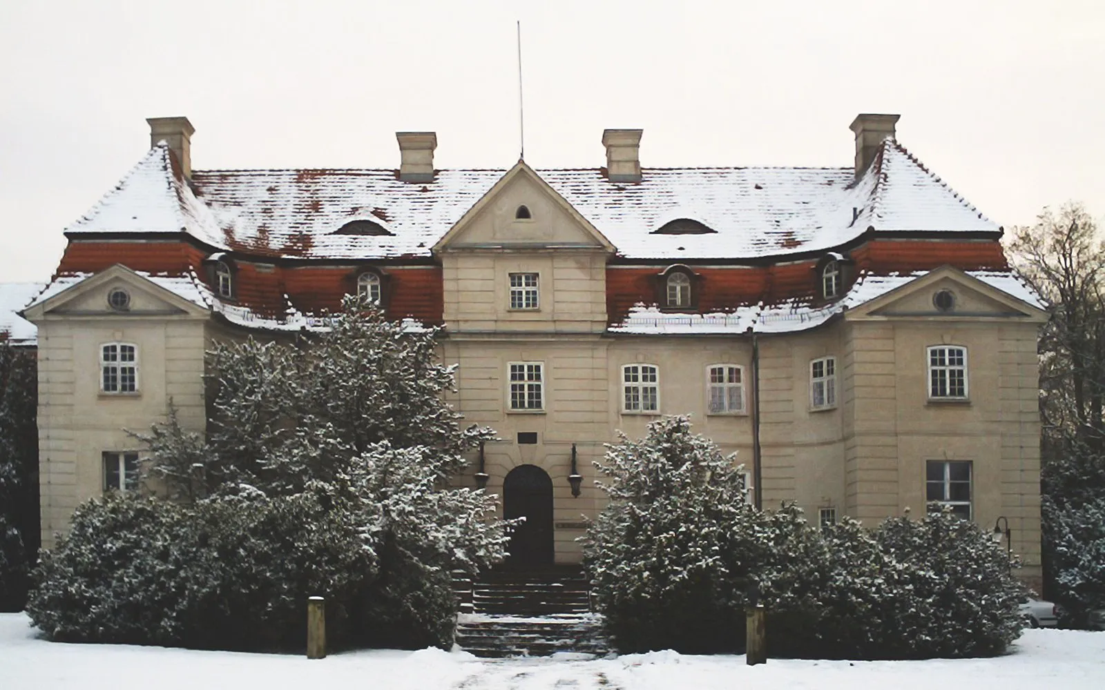 Photo showing: Campus of the Biomedical Research Complex in Karlsburg near Greifswald, the Castle of Karlsburg, the original site of the Central Institute of Diabetes.