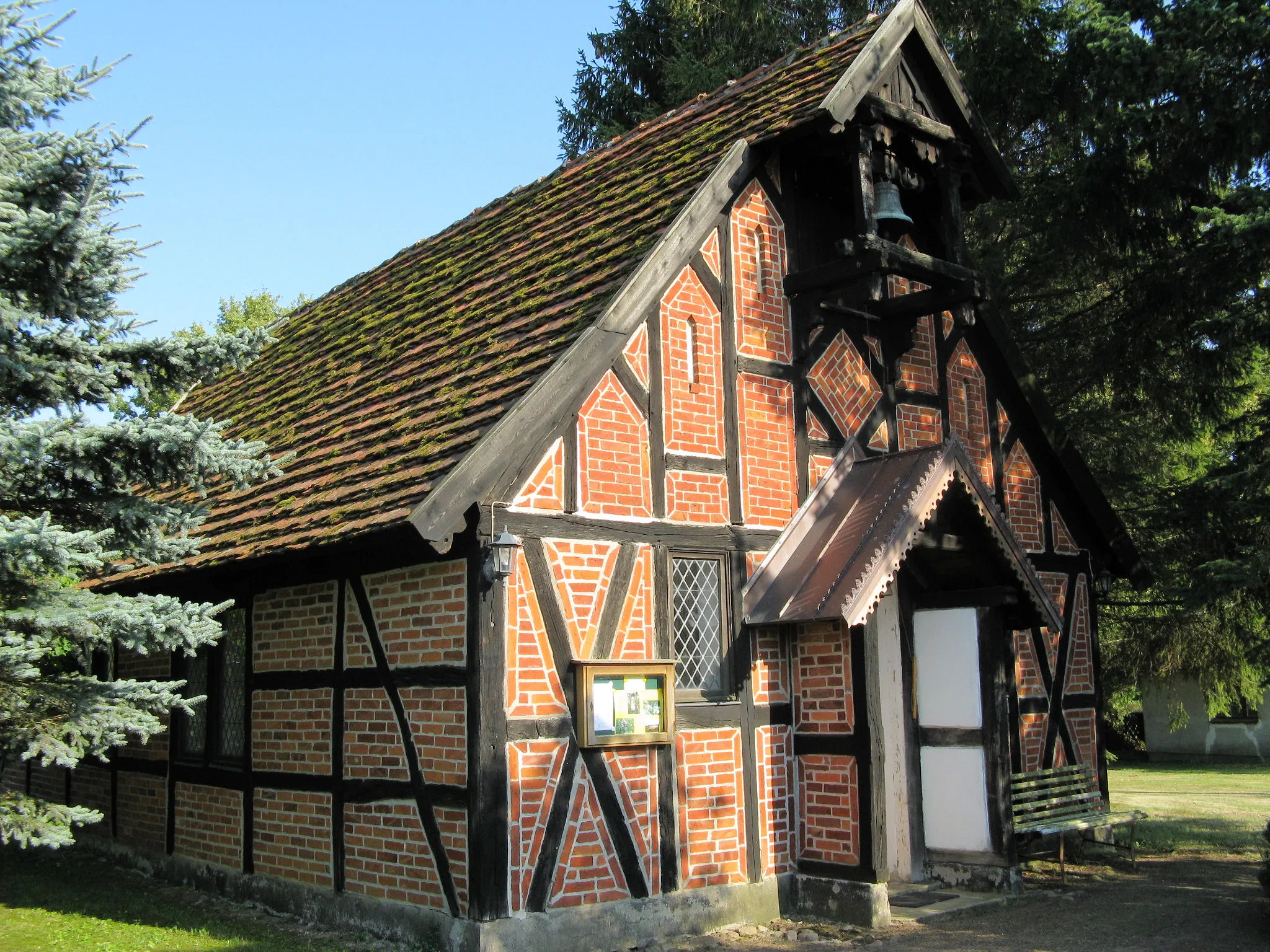 Photo showing: Church in Oettelin, disctrict Güstrow, Mecklenburg-Vorpommern, Germany