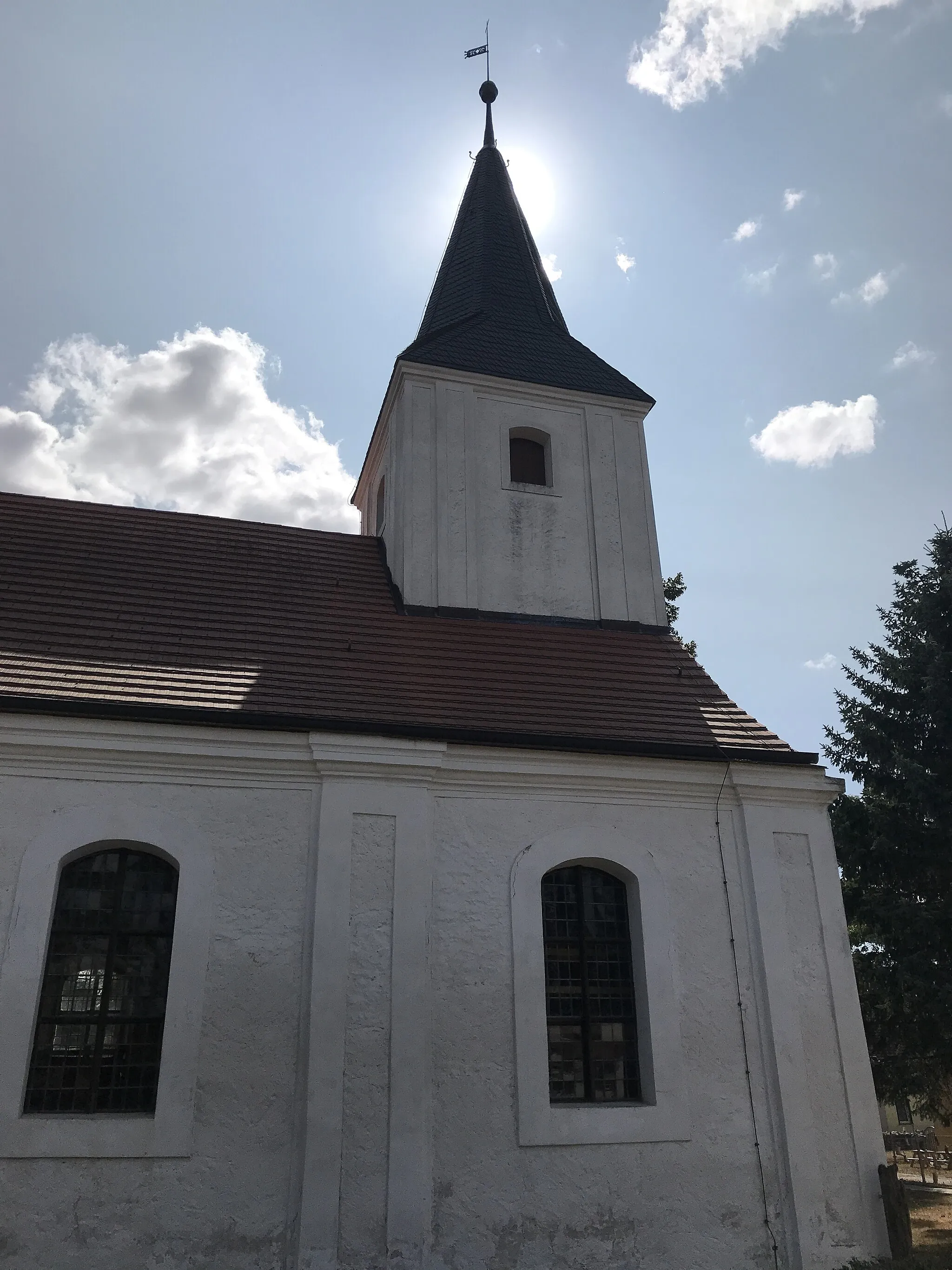 Photo showing: Kirche in Sarnow, Landkreis Vorpommern-Greifswald in Mecklenburg-Vorpommern