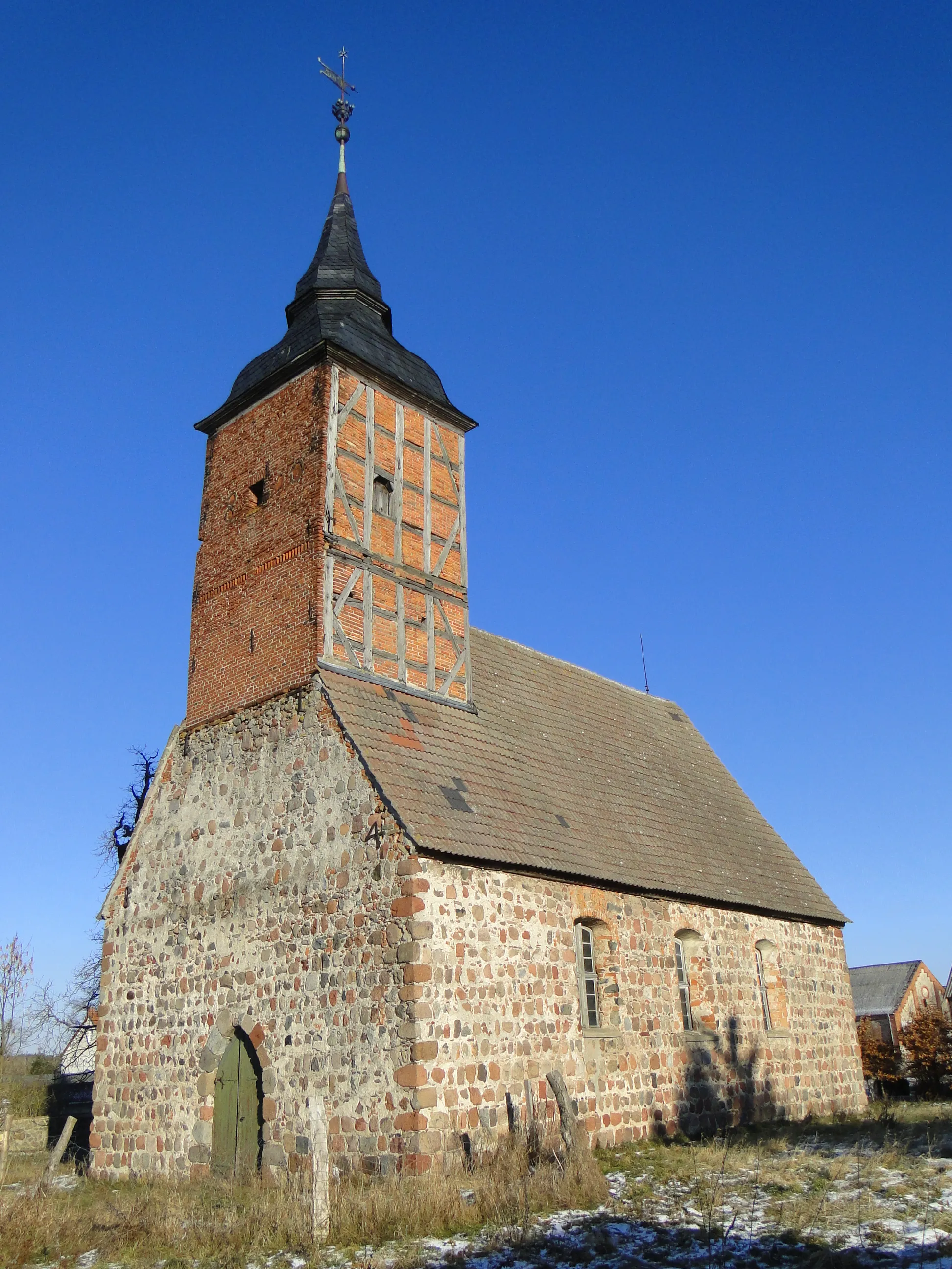 Photo showing: Church in Sandhagen, district Mecklenburg-Strelitz, Mecklenburg-Vorpommern, Germany