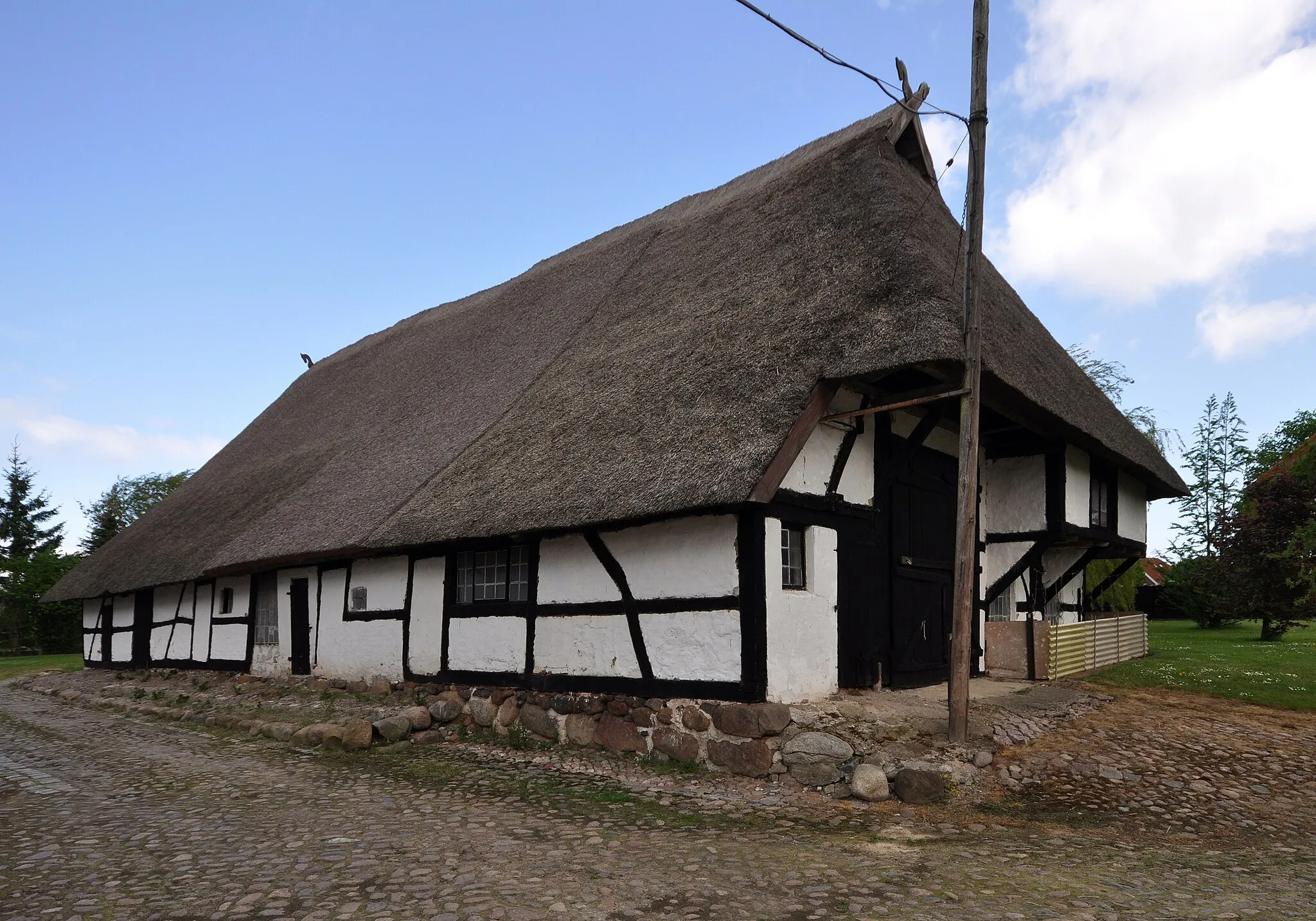 Photo showing: Framework barn in Admannshagen