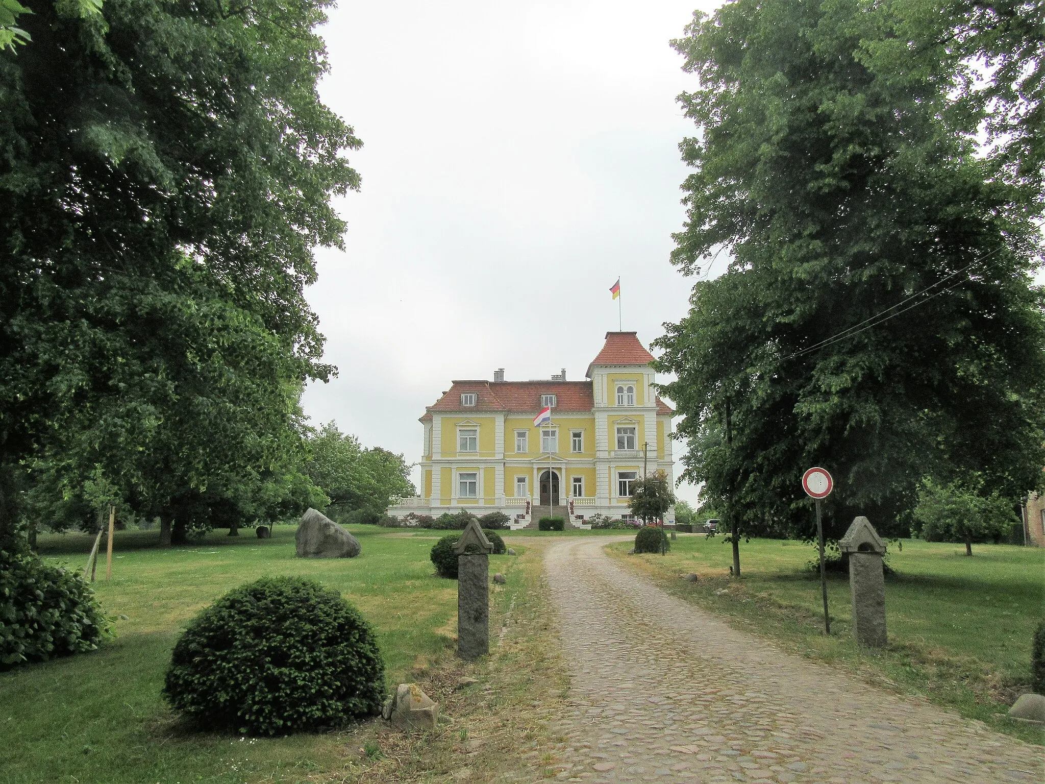 Photo showing: Gutshaus Rankendorf